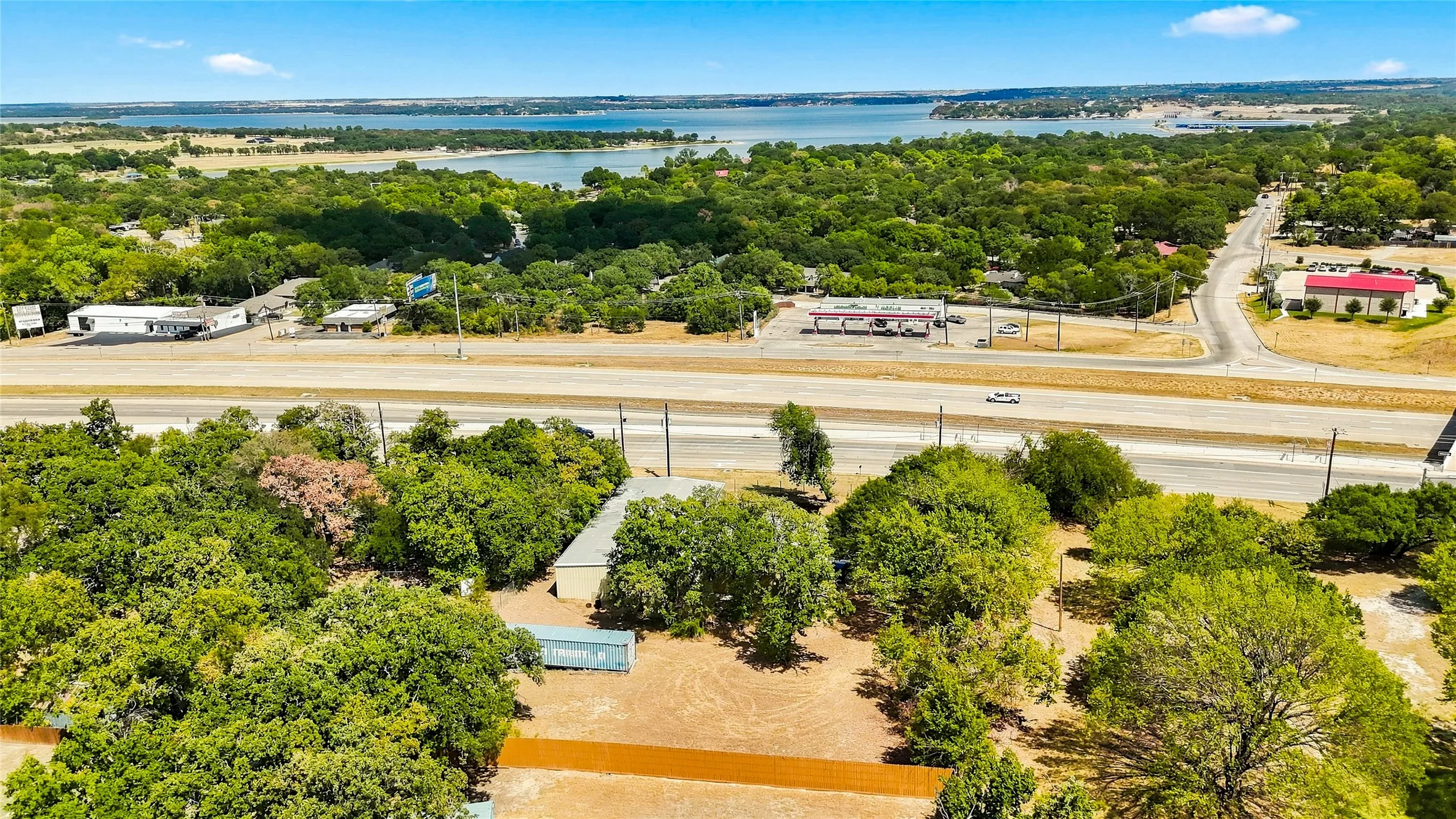 Business For Sale in Tarrant County , 1520 Southeast Parkway, Azle, Texas 76020, 0, 0, Garage spaces, 4,180 Sqft, built in 1996, mls#21364086, Real Estate Agent in Azle, Homes For Sale in Tarrant county, Homes For Sale in Azle, Realtor in Azle Texas, Real Estate Brokerage Independent Realty Texas, Luminita Cordes Realtor