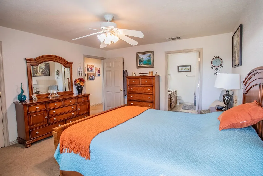 Single Family Residence For Sale in Shackelford County , 207 Roeser Street, Albany, Texas 76430, 5 Bedroom, 4 Bathroom, 2 Garage spaces, 3,010 Sqft, built in 2008, mls#21383359, Real Estate Agent in Albany, Homes For Sale in Shackelford county, Homes For Sale in Albany, Realtor in Albany Texas, Real Estate Brokerage Independent Realty Texas, Luminita Cordes Realtor
