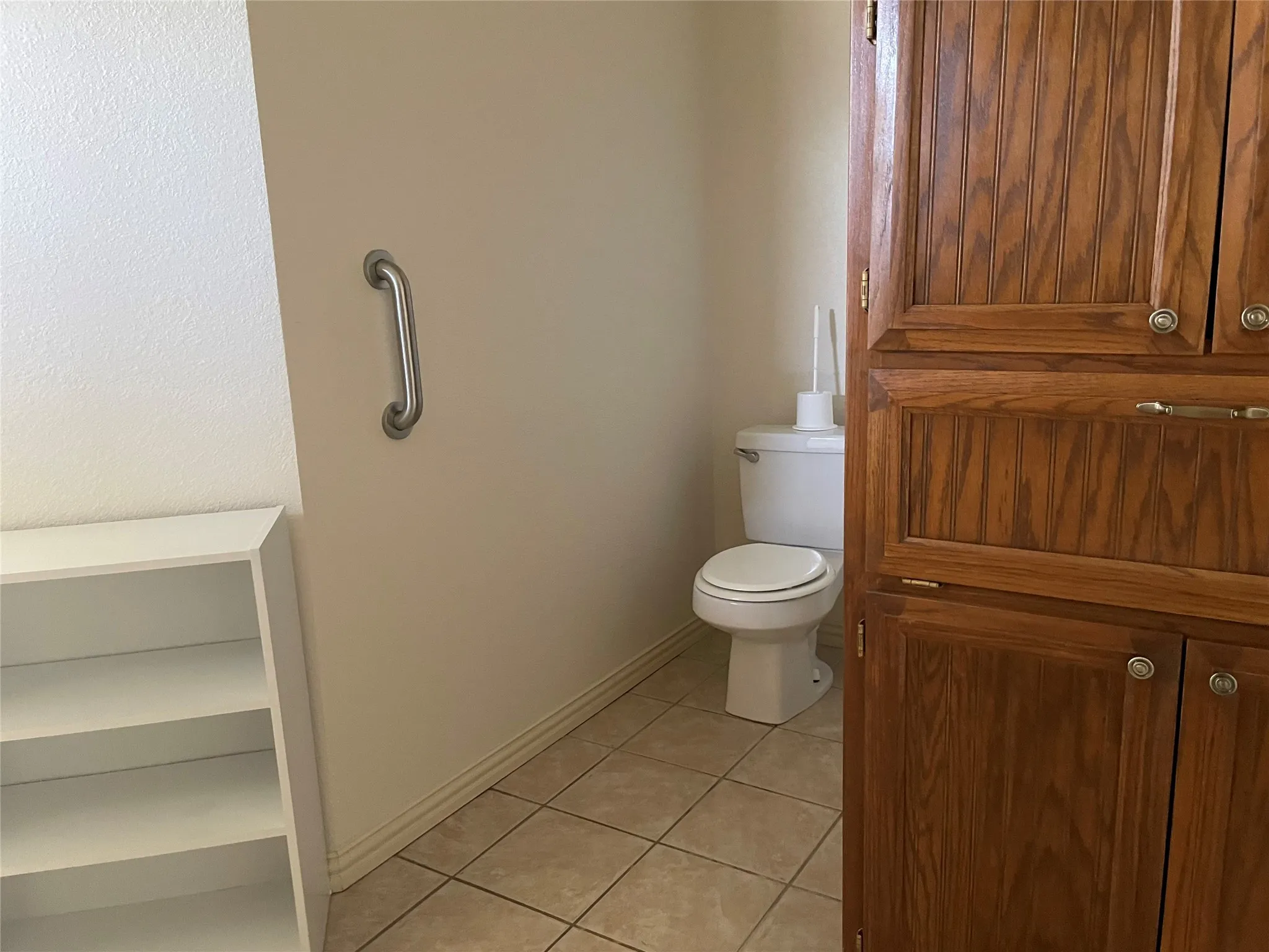 Single Family Residence For Sale in Shackelford County , 207 Roeser Street, Albany, Texas 76430, 5 Bedroom, 4 Bathroom, 2 Garage spaces, 3,010 Sqft, built in 2008, mls#21383359, Real Estate Agent in Albany, Homes For Sale in Shackelford county, Homes For Sale in Albany, Realtor in Albany Texas, Real Estate Brokerage Independent Realty Texas, Luminita Cordes Realtor