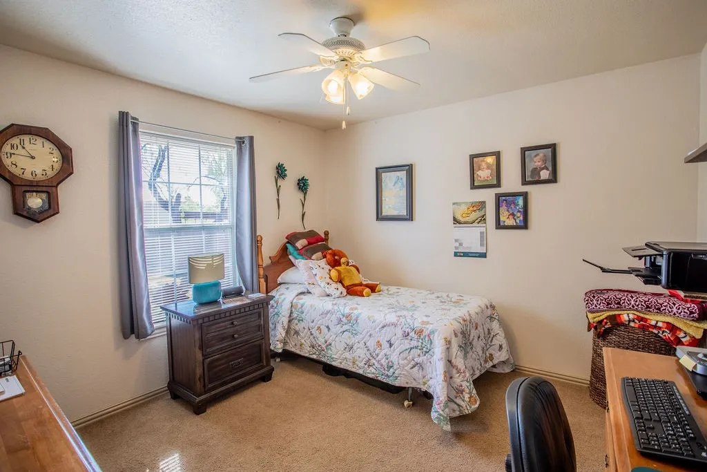 Single Family Residence For Sale in Shackelford County , 207 Roeser Street, Albany, Texas 76430, 5 Bedroom, 4 Bathroom, 2 Garage spaces, 3,010 Sqft, built in 2008, mls#21383359, Real Estate Agent in Albany, Homes For Sale in Shackelford county, Homes For Sale in Albany, Realtor in Albany Texas, Real Estate Brokerage Independent Realty Texas, Luminita Cordes Realtor