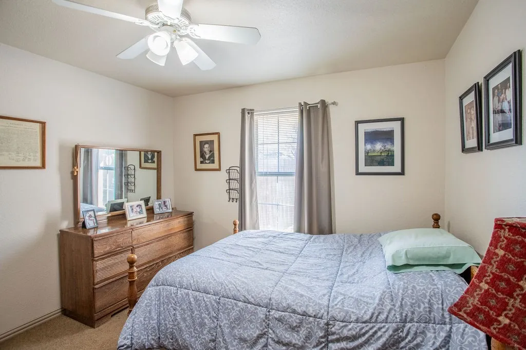 Single Family Residence For Sale in Shackelford County , 207 Roeser Street, Albany, Texas 76430, 5 Bedroom, 4 Bathroom, 2 Garage spaces, 3,010 Sqft, built in 2008, mls#21383359, Real Estate Agent in Albany, Homes For Sale in Shackelford county, Homes For Sale in Albany, Realtor in Albany Texas, Real Estate Brokerage Independent Realty Texas, Luminita Cordes Realtor