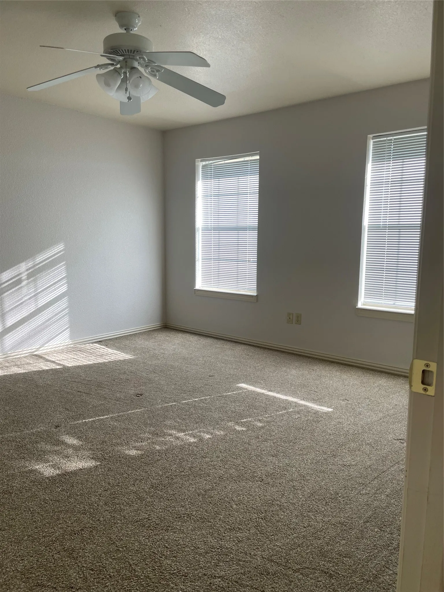 Single Family Residence For Sale in Shackelford County , 207 Roeser Street, Albany, Texas 76430, 5 Bedroom, 4 Bathroom, 2 Garage spaces, 3,010 Sqft, built in 2008, mls#21383359, Real Estate Agent in Albany, Homes For Sale in Shackelford county, Homes For Sale in Albany, Realtor in Albany Texas, Real Estate Brokerage Independent Realty Texas, Luminita Cordes Realtor