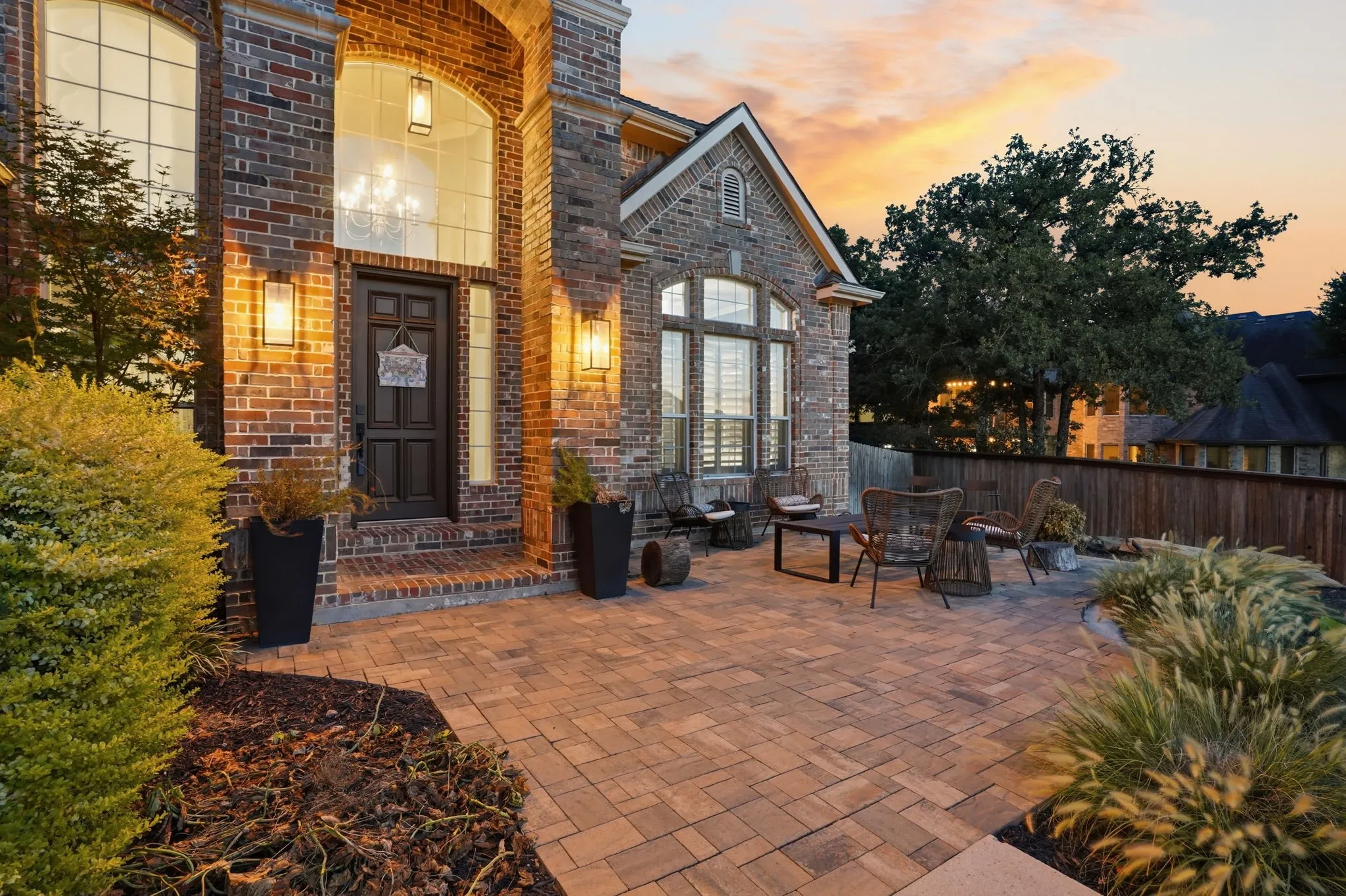 Single Family Residence For Sale in Tarrant County , 1211 Wellington Drive, Keller, Texas 76248, 4 Bedroom, 4 Bathroom, 3 Garage spaces, 4,394 Sqft, built in 2000, mls#21345850, Real Estate Agent in Keller, Homes For Sale in Tarrant county, Homes For Sale in Keller, Realtor in Keller Texas, Real Estate Brokerage Independent Realty Texas, Luminita Cordes Realtor