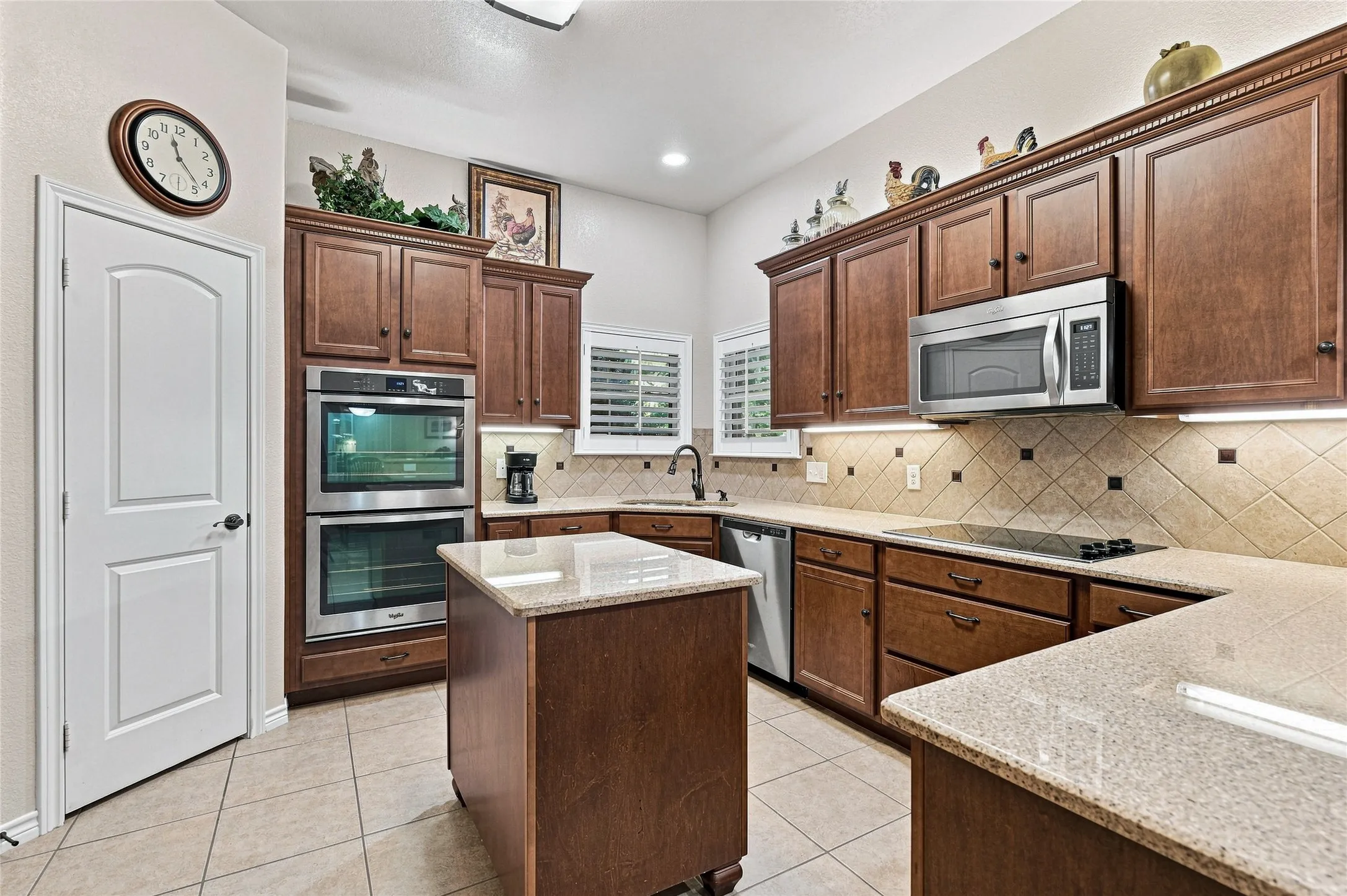 Single Family Residence For Sale in Grayson County , 3711 Heatherwood Lane, Sherman, Texas 75090, 3 Bedroom, 2 Bathroom, 2 Garage spaces, 2,436 Sqft, built in 2012, mls#21380045, Real Estate Agent in Sherman, Homes For Sale in Grayson county, Homes For Sale in Sherman, Realtor in Sherman Texas, Real Estate Brokerage Independent Realty Texas, Luminita Cordes Realtor