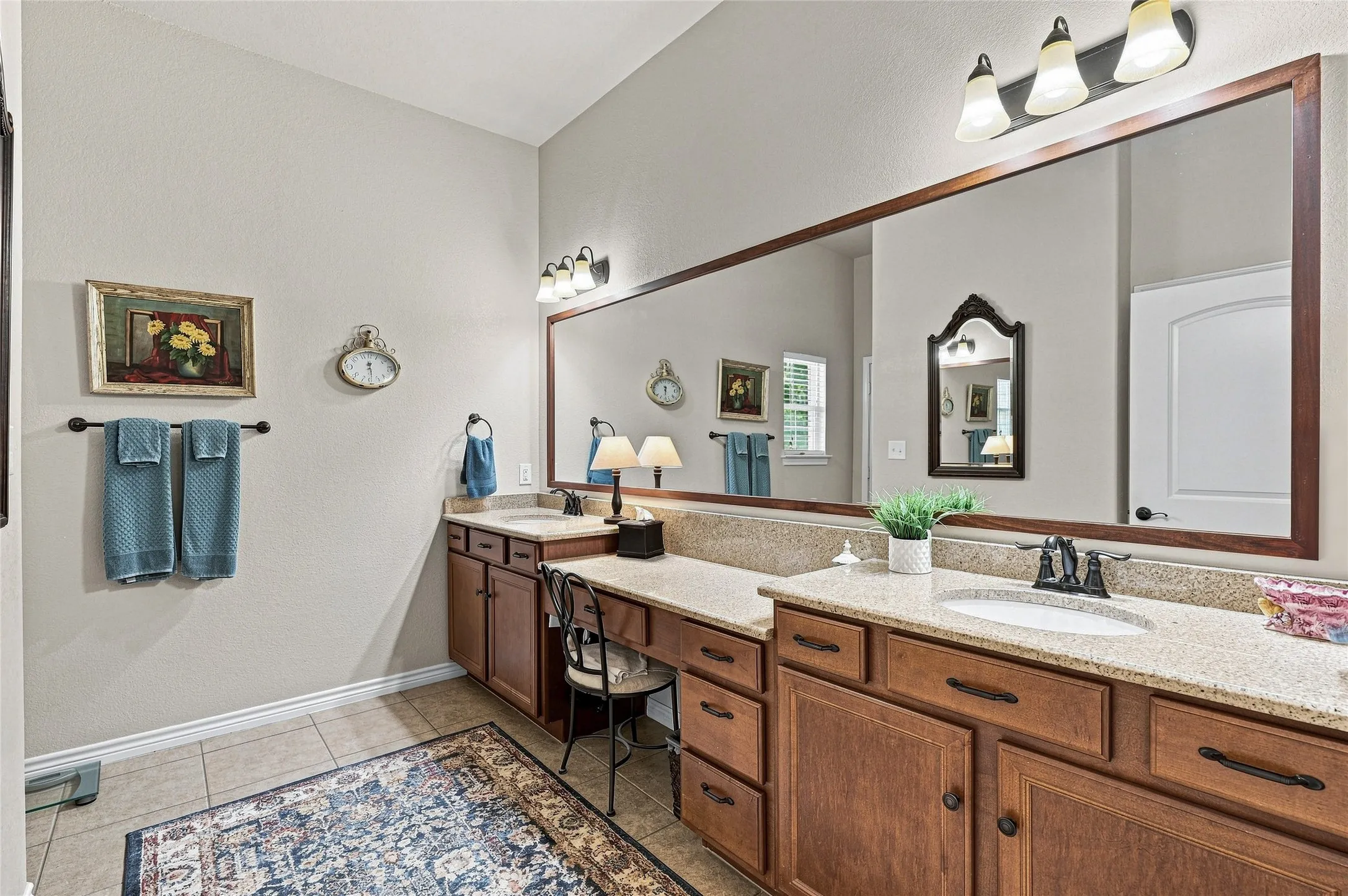 Single Family Residence For Sale in Grayson County , 3711 Heatherwood Lane, Sherman, Texas 75090, 3 Bedroom, 2 Bathroom, 2 Garage spaces, 2,436 Sqft, built in 2012, mls#21380045, Real Estate Agent in Sherman, Homes For Sale in Grayson county, Homes For Sale in Sherman, Realtor in Sherman Texas, Real Estate Brokerage Independent Realty Texas, Luminita Cordes Realtor