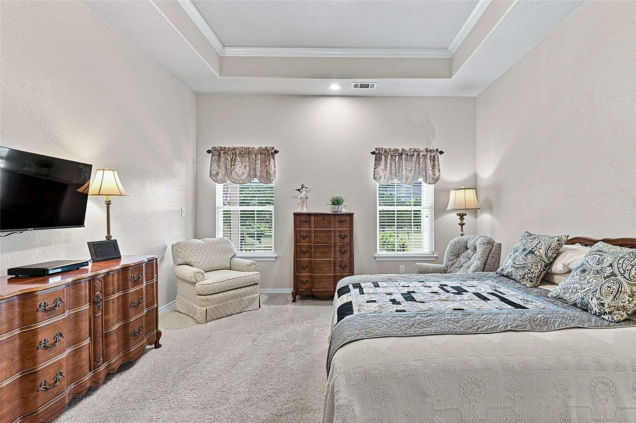 Single Family Residence For Sale in Grayson County , 3711 Heatherwood Lane, Sherman, Texas 75090, 3 Bedroom, 2 Bathroom, 2 Garage spaces, 2,436 Sqft, built in 2012, mls#21380045, Real Estate Agent in Sherman, Homes For Sale in Grayson county, Homes For Sale in Sherman, Realtor in Sherman Texas, Real Estate Brokerage Independent Realty Texas, Luminita Cordes Realtor