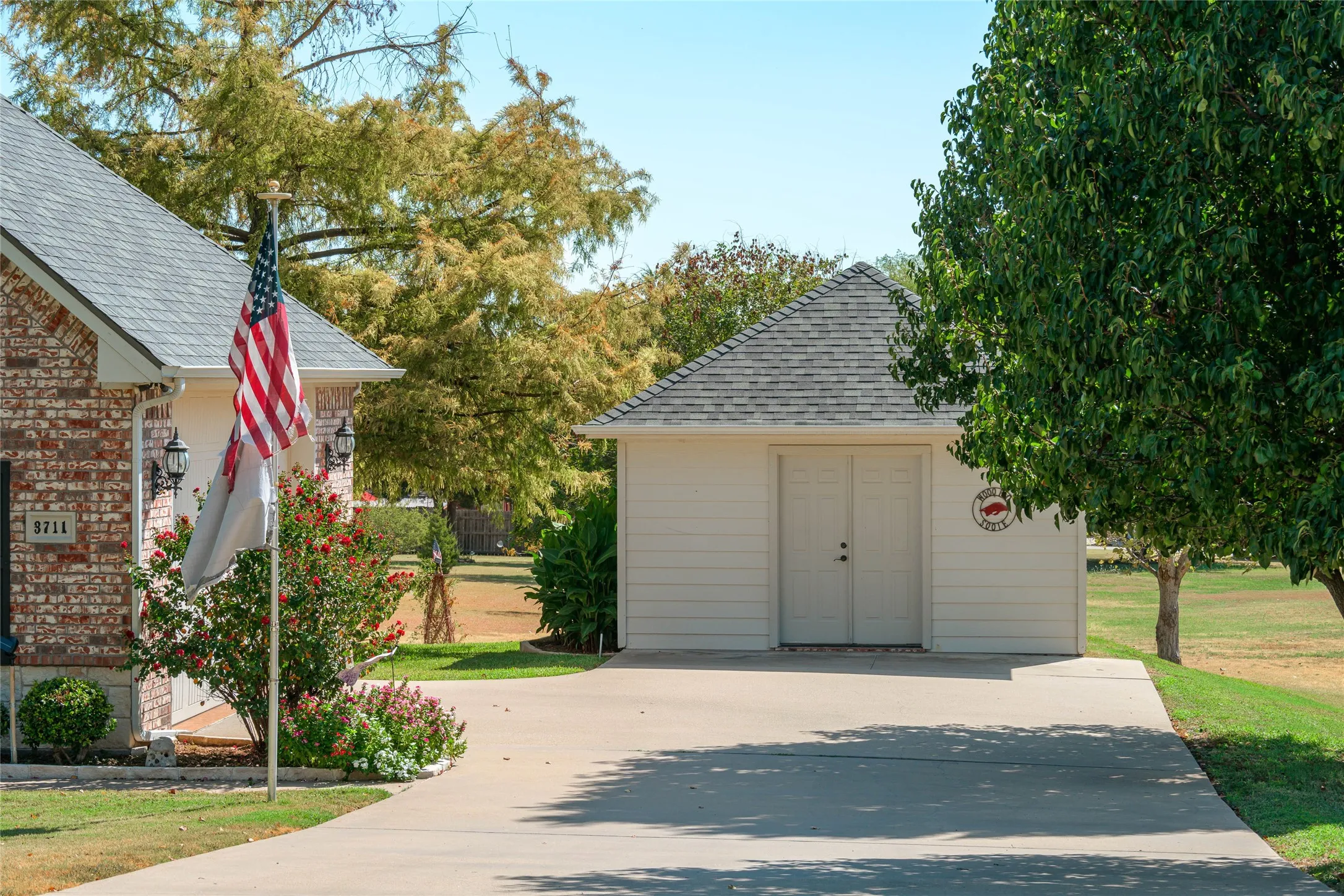 Single Family Residence For Sale in Grayson County , 3711 Heatherwood Lane, Sherman, Texas 75090, 3 Bedroom, 2 Bathroom, 2 Garage spaces, 2,436 Sqft, built in 2012, mls#21380045, Real Estate Agent in Sherman, Homes For Sale in Grayson county, Homes For Sale in Sherman, Realtor in Sherman Texas, Real Estate Brokerage Independent Realty Texas, Luminita Cordes Realtor