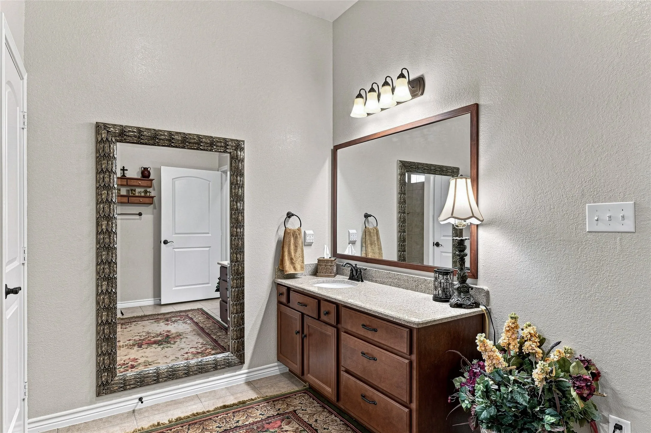 Single Family Residence For Sale in Grayson County , 3711 Heatherwood Lane, Sherman, Texas 75090, 3 Bedroom, 2 Bathroom, 2 Garage spaces, 2,436 Sqft, built in 2012, mls#21380045, Real Estate Agent in Sherman, Homes For Sale in Grayson county, Homes For Sale in Sherman, Realtor in Sherman Texas, Real Estate Brokerage Independent Realty Texas, Luminita Cordes Realtor