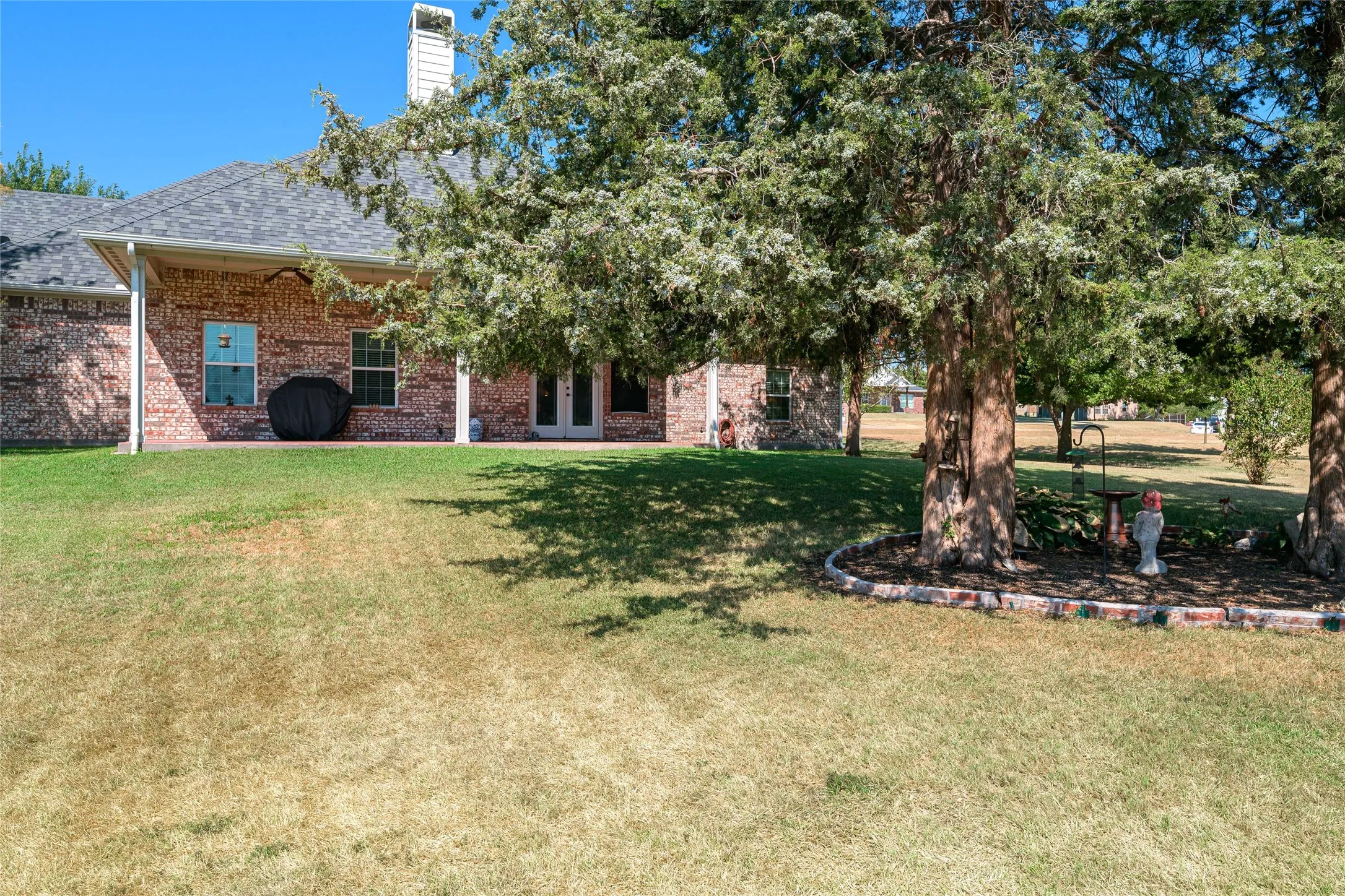 Single Family Residence For Sale in Grayson County , 3711 Heatherwood Lane, Sherman, Texas 75090, 3 Bedroom, 2 Bathroom, 2 Garage spaces, 2,436 Sqft, built in 2012, mls#21380045, Real Estate Agent in Sherman, Homes For Sale in Grayson county, Homes For Sale in Sherman, Realtor in Sherman Texas, Real Estate Brokerage Independent Realty Texas, Luminita Cordes Realtor