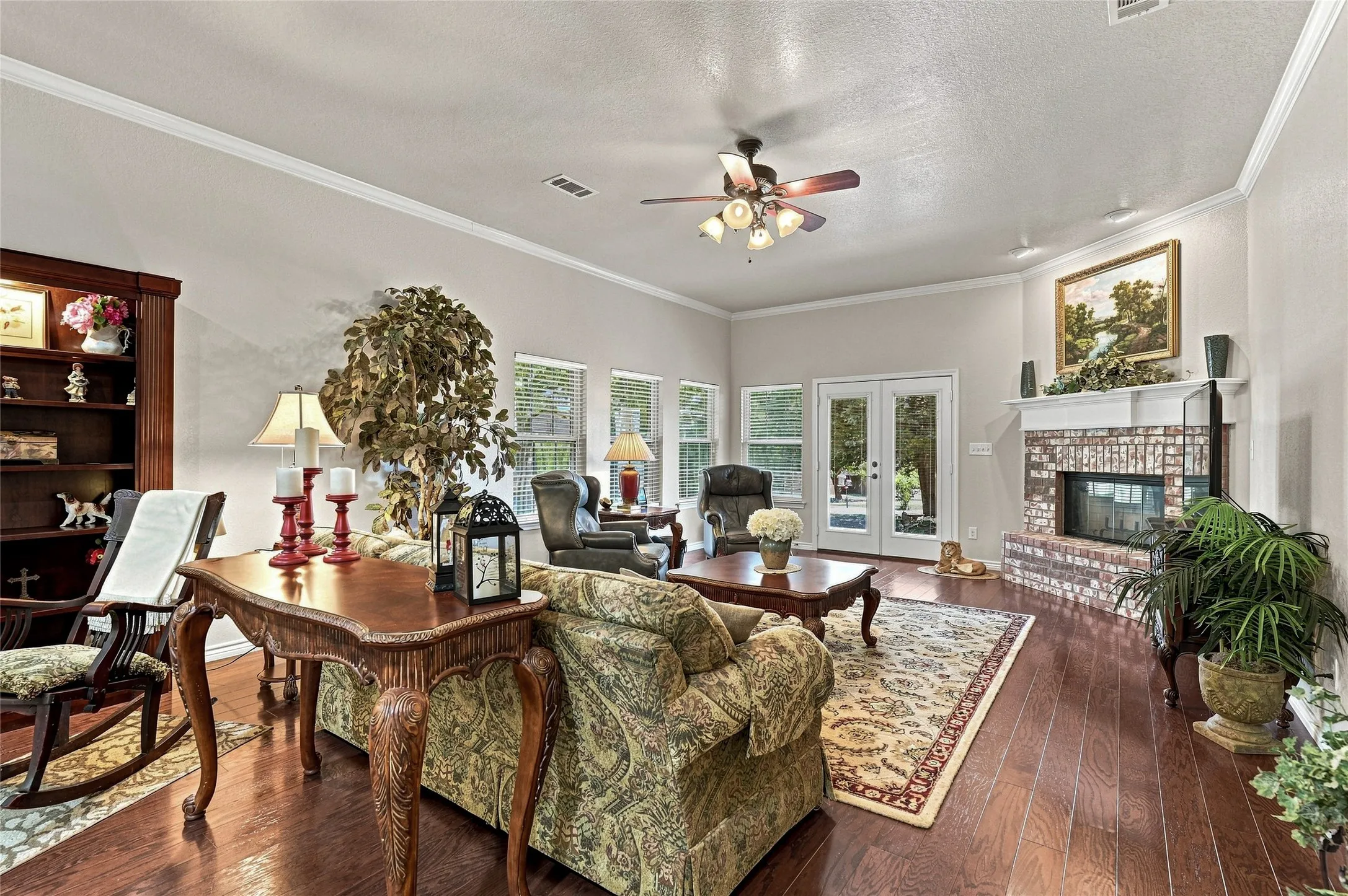 Single Family Residence For Sale in Grayson County , 3711 Heatherwood Lane, Sherman, Texas 75090, 3 Bedroom, 2 Bathroom, 2 Garage spaces, 2,436 Sqft, built in 2012, mls#21380045, Real Estate Agent in Sherman, Homes For Sale in Grayson county, Homes For Sale in Sherman, Realtor in Sherman Texas, Real Estate Brokerage Independent Realty Texas, Luminita Cordes Realtor