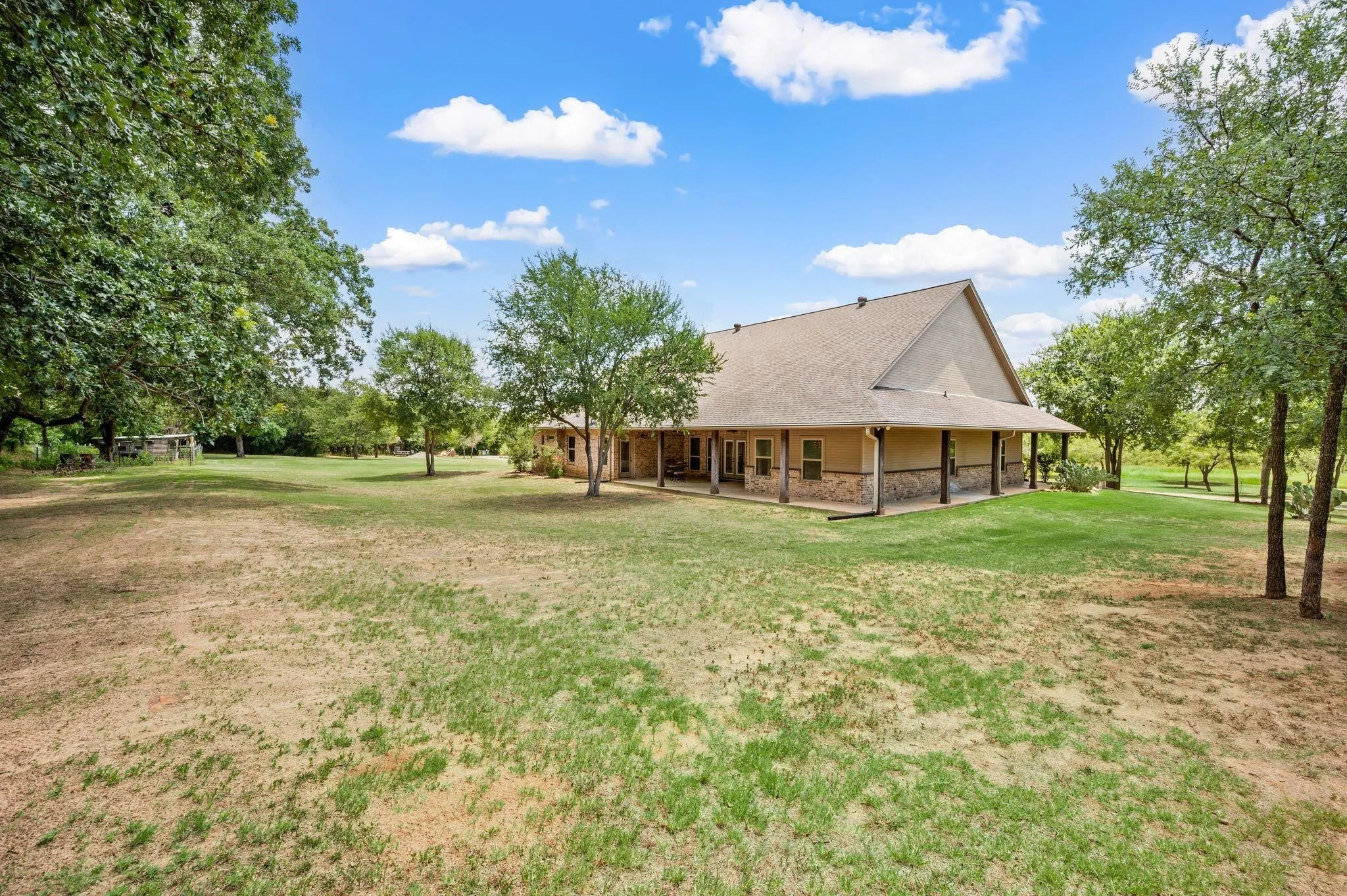 Single Family Residence For Sale in Wise County , 3019 Fm-718, Newark, Texas 76071, 4 Bedroom, 4 Bathroom, 2 Garage spaces, 3,762 Sqft, built in 2016, mls#21381157, Real Estate Agent in Newark, Homes For Sale in Wise county, Homes For Sale in Newark, Realtor in Newark Texas, Real Estate Brokerage Independent Realty Texas, Luminita Cordes Realtor