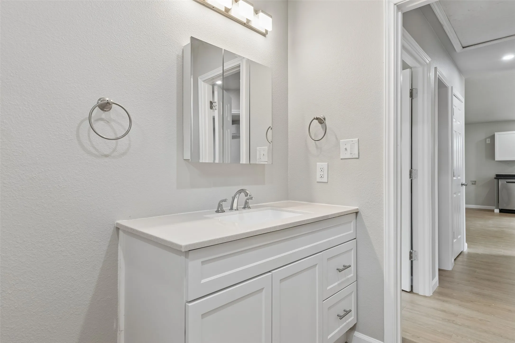 Single Family Residence For Sale in Henderson County , 7570 Double Bridge Road, Mabank, Texas 75156, 3 Bedroom, 2 Bathroom, Garage spaces, 1,096 Sqft, built in 2022, mls#21378912, Real Estate Agent in Mabank, Homes For Sale in Henderson county, Homes For Sale in Mabank, Realtor in Mabank Texas, Real Estate Brokerage Independent Realty Texas, Luminita Cordes Realtor