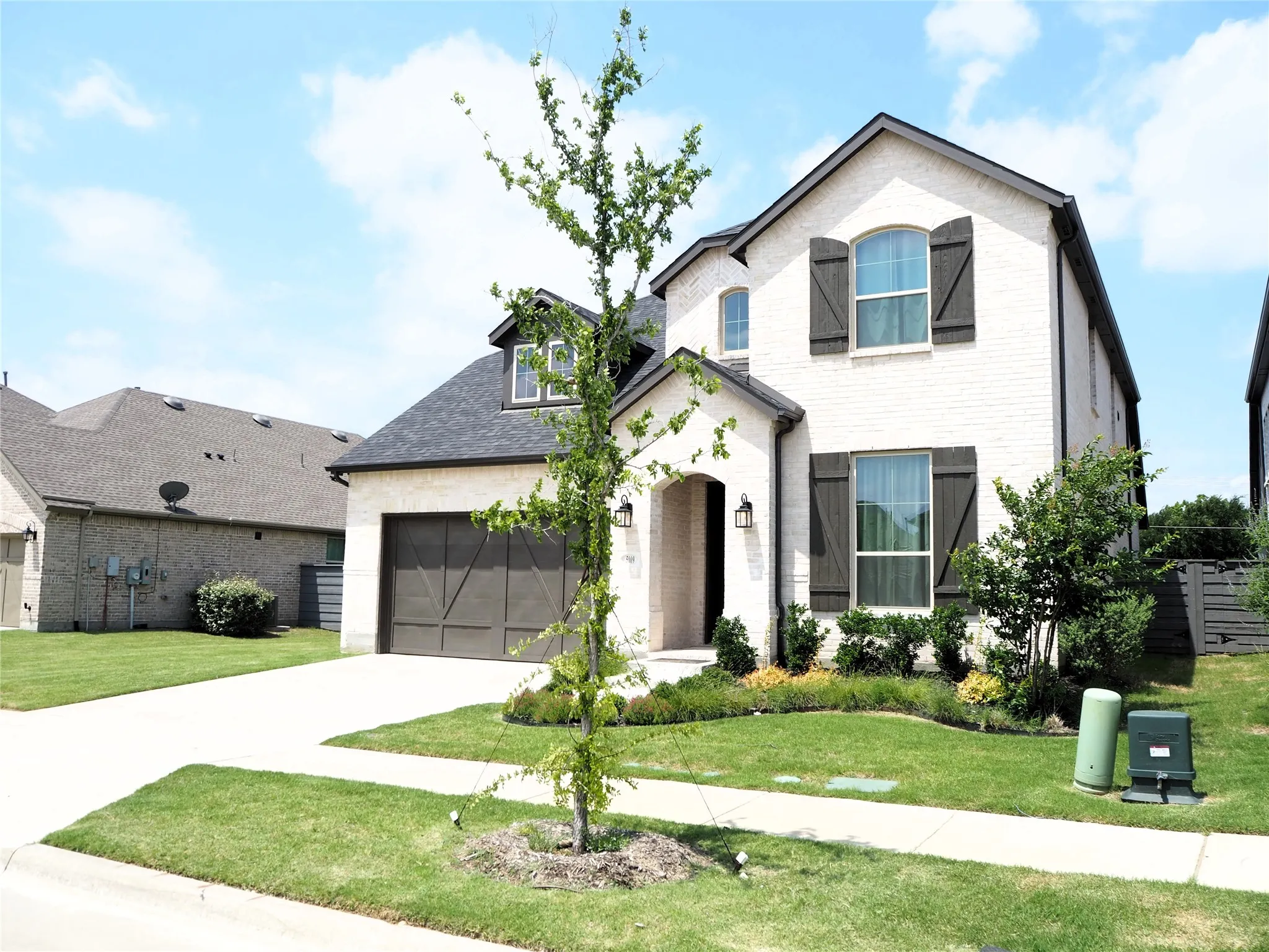 Single Family Residence For Rent in Denton County , 5009 Shadetree Street, Little Elm, Texas 76227, 4 Bedroom, 3 Bathroom, 2 Garage spaces, 2,602 Sqft, built in 2022, mls#21383368, Real Estate Agent in Little Elm, Homes For Rent in Denton county, Homes For Rent in Little Elm, Realtor in Little Elm Texas, Real Estate Brokerage Independent Realty Texas, Luminita Cordes Realtor