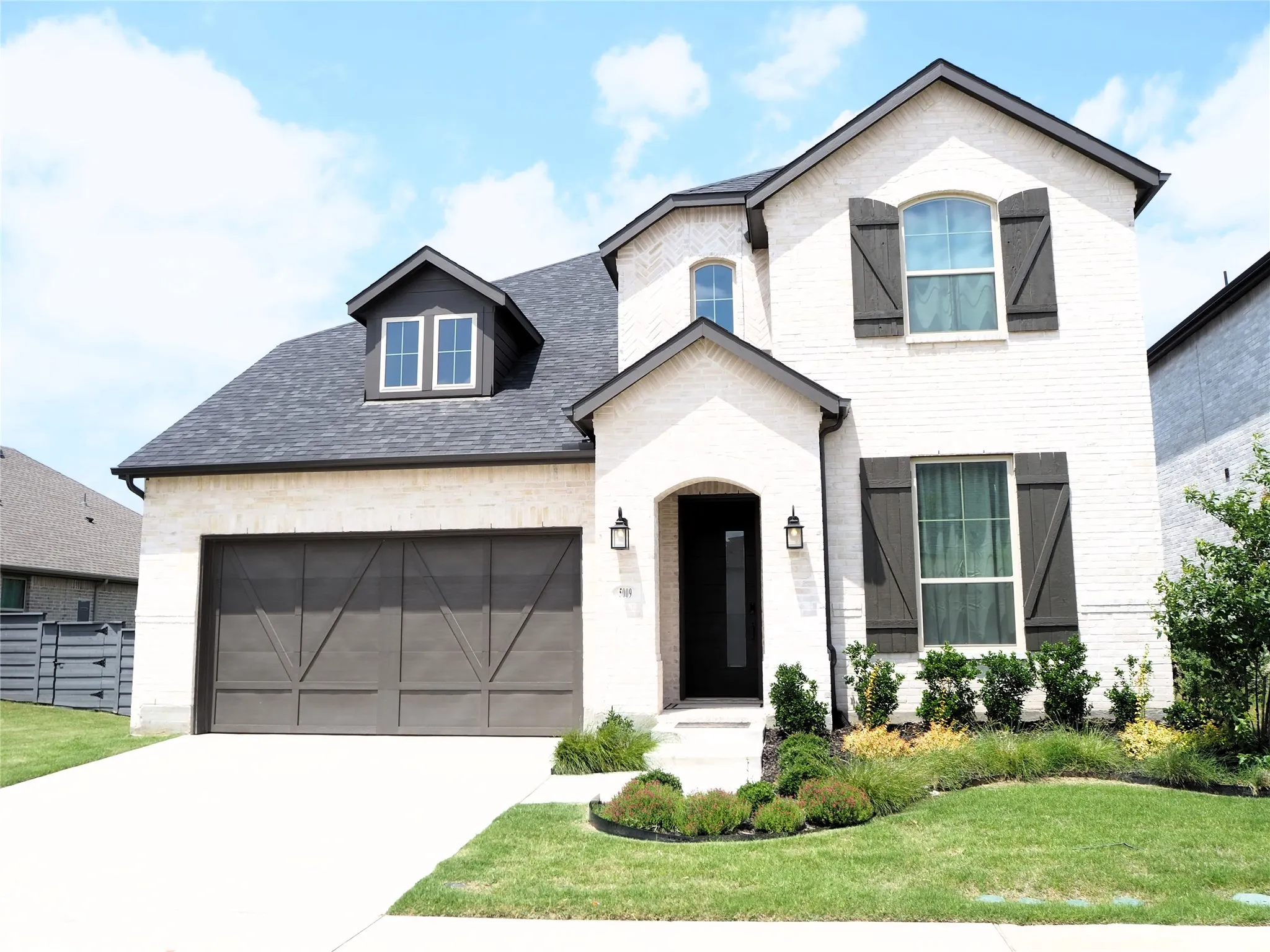 Single Family Residence For Rent in Denton County , 5009 Shadetree Street, Little Elm, Texas 76227, 4 Bedroom, 3 Bathroom, 2 Garage spaces, 2,602 Sqft, built in 2022, mls#21383368, Real Estate Agent in Little Elm, Homes For Rent in Denton county, Homes For Rent in Little Elm, Realtor in Little Elm Texas, Real Estate Brokerage Independent Realty Texas, Luminita Cordes Realtor