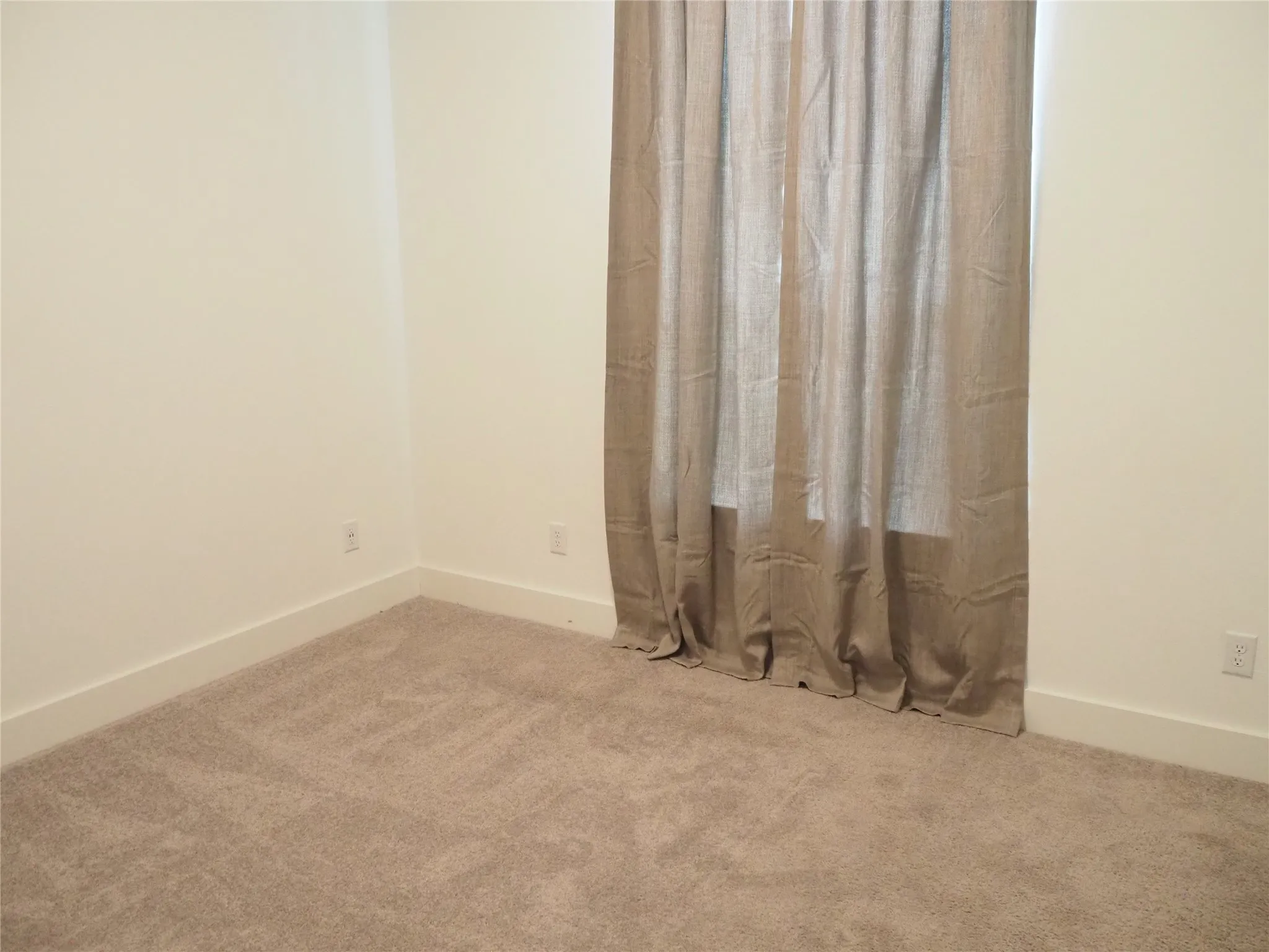 Single Family Residence For Rent in Denton County , 5009 Shadetree Street, Little Elm, Texas 76227, 4 Bedroom, 3 Bathroom, 2 Garage spaces, 2,602 Sqft, built in 2022, mls#21383368, Real Estate Agent in Little Elm, Homes For Rent in Denton county, Homes For Rent in Little Elm, Realtor in Little Elm Texas, Real Estate Brokerage Independent Realty Texas, Luminita Cordes Realtor
