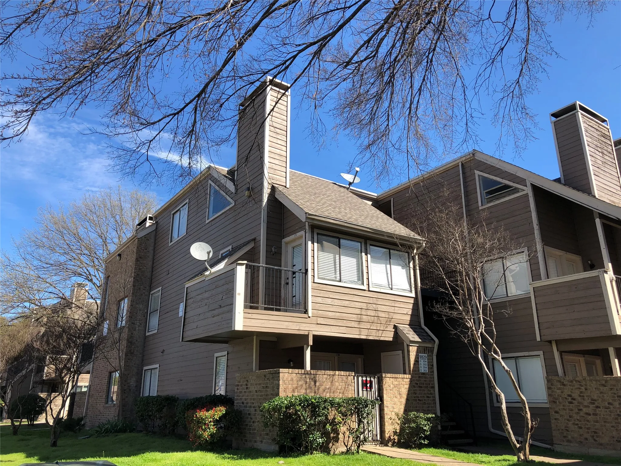 Condominium For Sale in Dallas County , 9829 Walnut Street O104, Dallas, Texas 75243, 1 Bedroom, 1 Bathroom, Garage spaces, 551 Sqft, built in 2015, mls#21383308, Real Estate Agent in Dallas, Homes For Sale in Dallas county, Homes For Sale in Dallas, Realtor in Dallas Texas, Real Estate Brokerage Independent Realty Texas, Luminita Cordes Realtor
