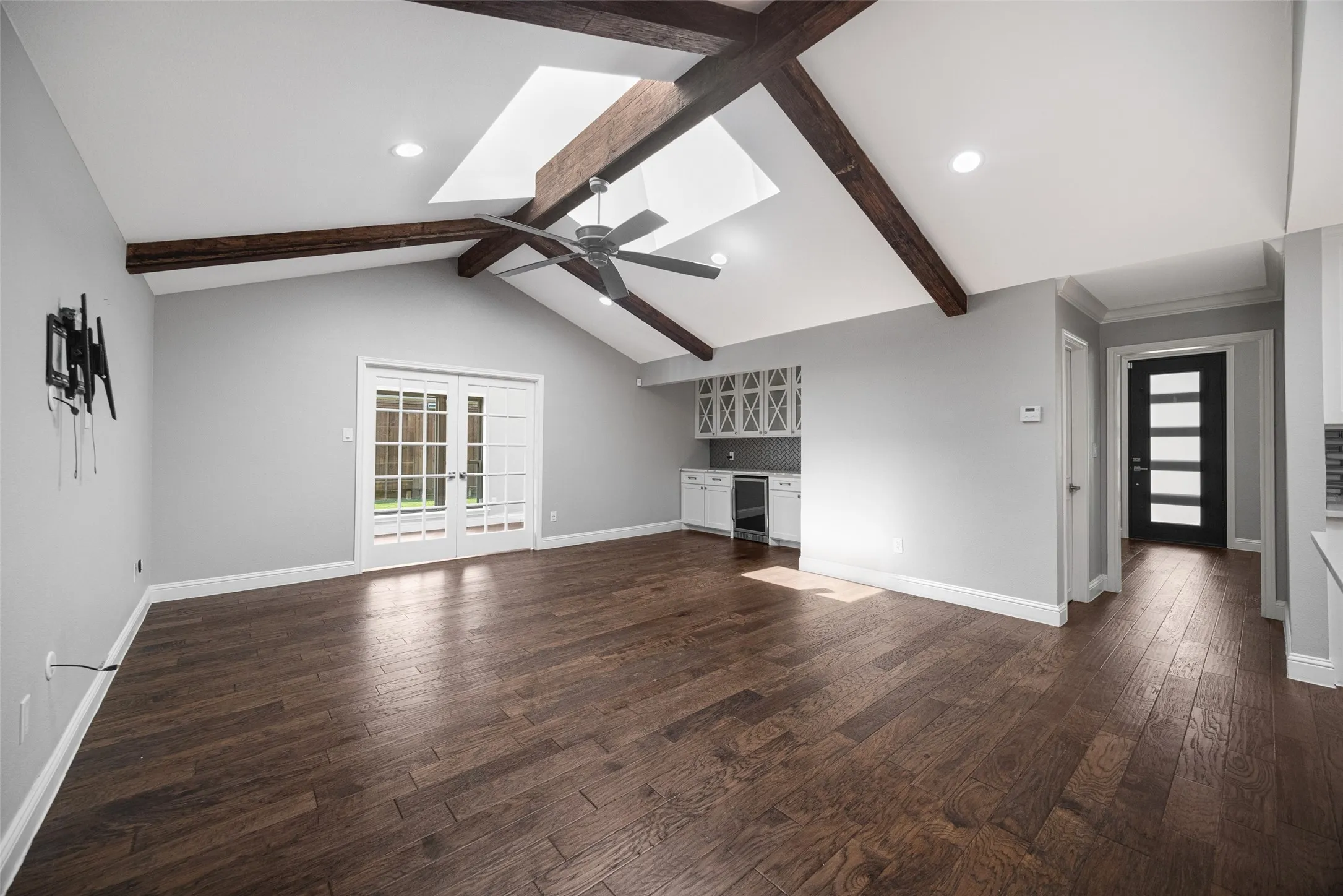 Single Family Residence For Sale in Collin County , 5804 Steeplechase Drive, Plano, Texas 75093, 3 Bedroom, 3 Bathroom, 2 Garage spaces, 3,174 Sqft, built in 1982, mls#21376699, Real Estate Agent in Plano, Homes For Sale in Collin county, Homes For Sale in Plano, Realtor in Plano Texas, Real Estate Brokerage Independent Realty Texas, Luminita Cordes Realtor