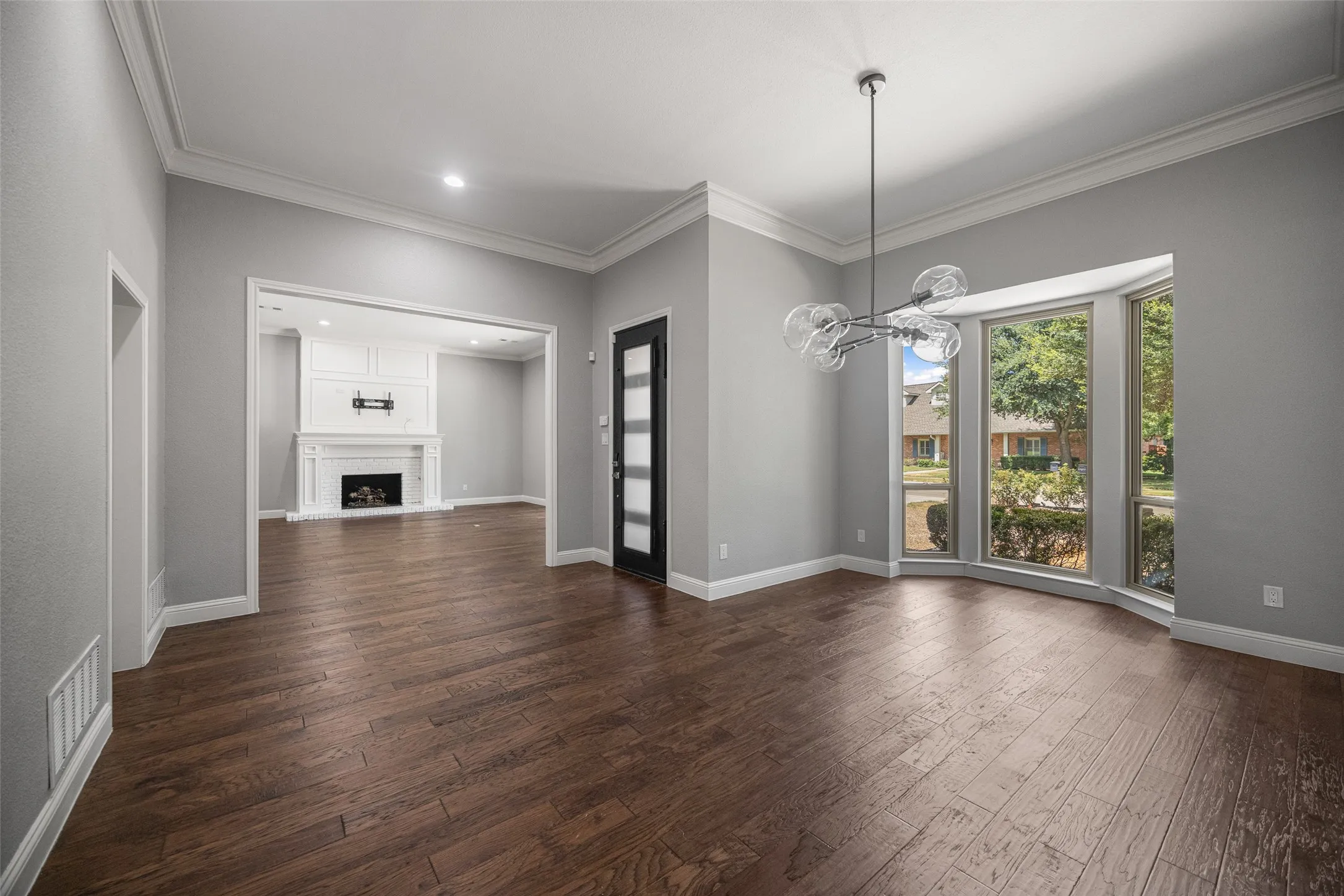 Single Family Residence For Sale in Collin County , 5804 Steeplechase Drive, Plano, Texas 75093, 3 Bedroom, 3 Bathroom, 2 Garage spaces, 3,174 Sqft, built in 1982, mls#21376699, Real Estate Agent in Plano, Homes For Sale in Collin county, Homes For Sale in Plano, Realtor in Plano Texas, Real Estate Brokerage Independent Realty Texas, Luminita Cordes Realtor