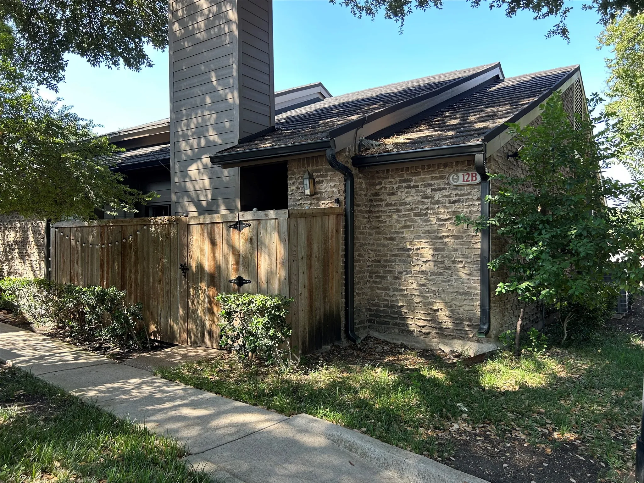 Condominium For Rent in Dallas County , 333 Melrose Drive 12B, Richardson, Texas 75080, 1 Bedroom, 2 Bathroom, Garage spaces, 836 Sqft, built in 1981, mls#21382921, Real Estate Agent in Richardson, Homes For Rent in Dallas county, Homes For Rent in Richardson, Realtor in Richardson Texas, Real Estate Brokerage Independent Realty Texas, Luminita Cordes Realtor