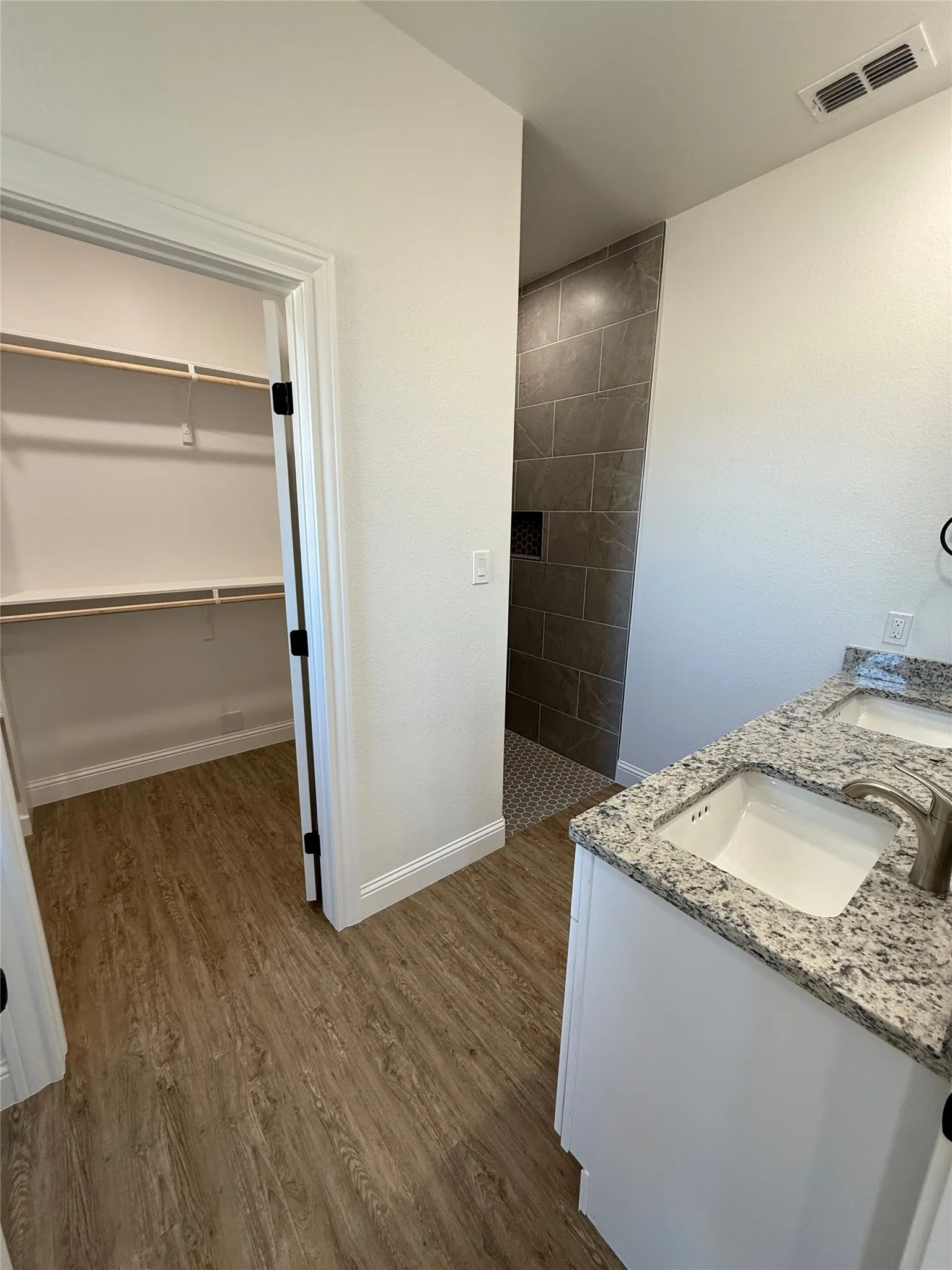 Duplex For Rent in Taylor County , 316 Woodstock Lane, Abilene, Texas 79602, 3 Bedroom, 2 Bathroom, 2 Garage spaces, 1,439 Sqft, built in 2025, mls#21383371, Real Estate Agent in Abilene, Homes For Rent in Taylor county, Homes For Rent in Abilene, Realtor in Abilene Texas, Real Estate Brokerage Independent Realty Texas, Luminita Cordes Realtor