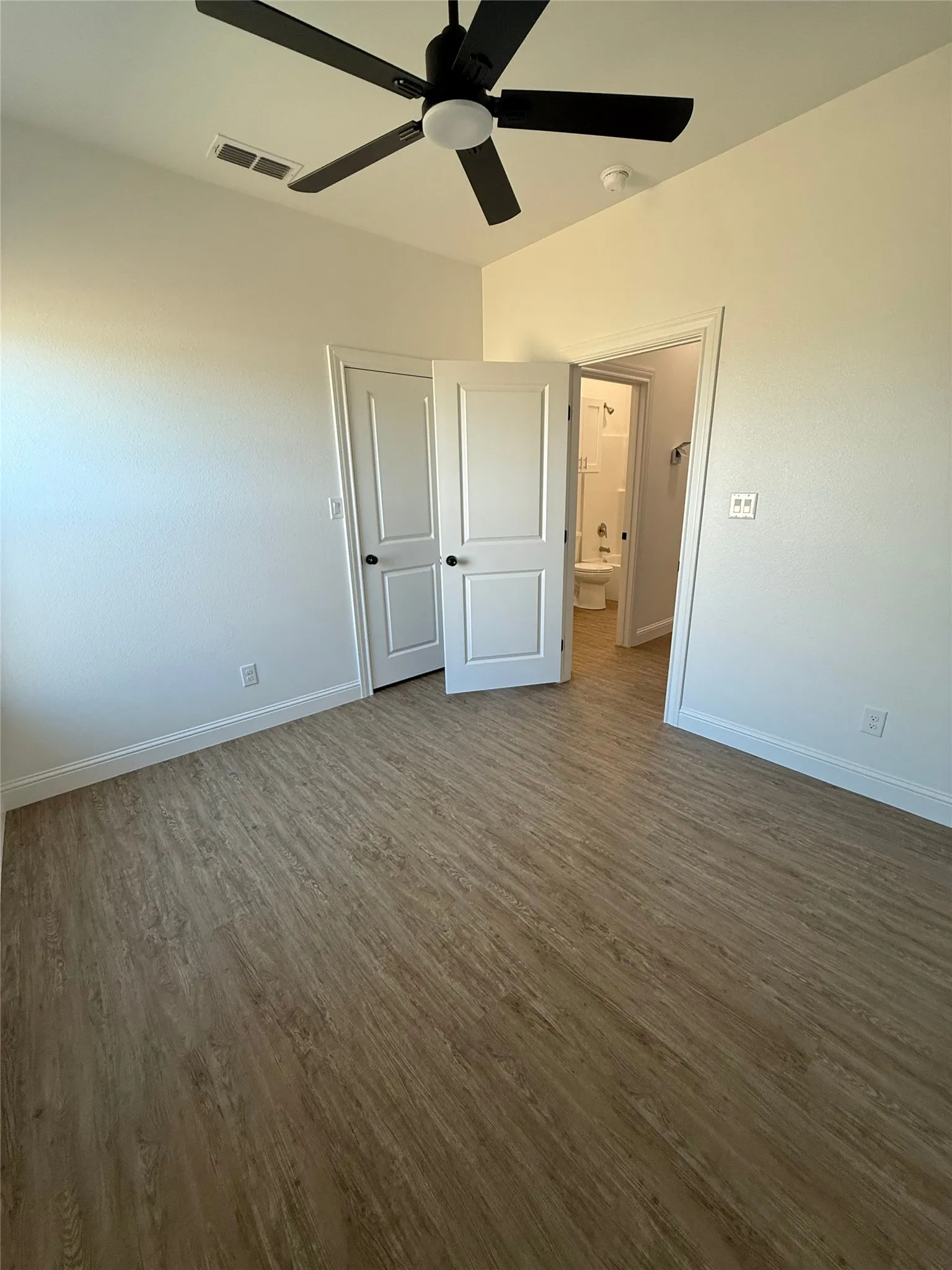 Duplex For Rent in Taylor County , 316 Woodstock Lane, Abilene, Texas 79602, 3 Bedroom, 2 Bathroom, 2 Garage spaces, 1,439 Sqft, built in 2025, mls#21383371, Real Estate Agent in Abilene, Homes For Rent in Taylor county, Homes For Rent in Abilene, Realtor in Abilene Texas, Real Estate Brokerage Independent Realty Texas, Luminita Cordes Realtor