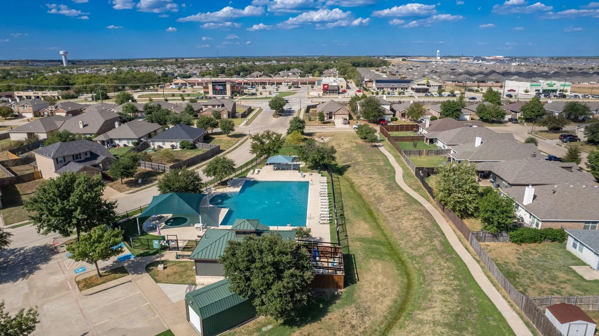This Oak Hollow home offers an incredible suburban lifestyle with an HOA fee of just $387 annually. Residents enjoy premium neighborhood amenities including a community pool, scenic walking trails, and modern playgrounds.  Oak Hollow in Anna, TX