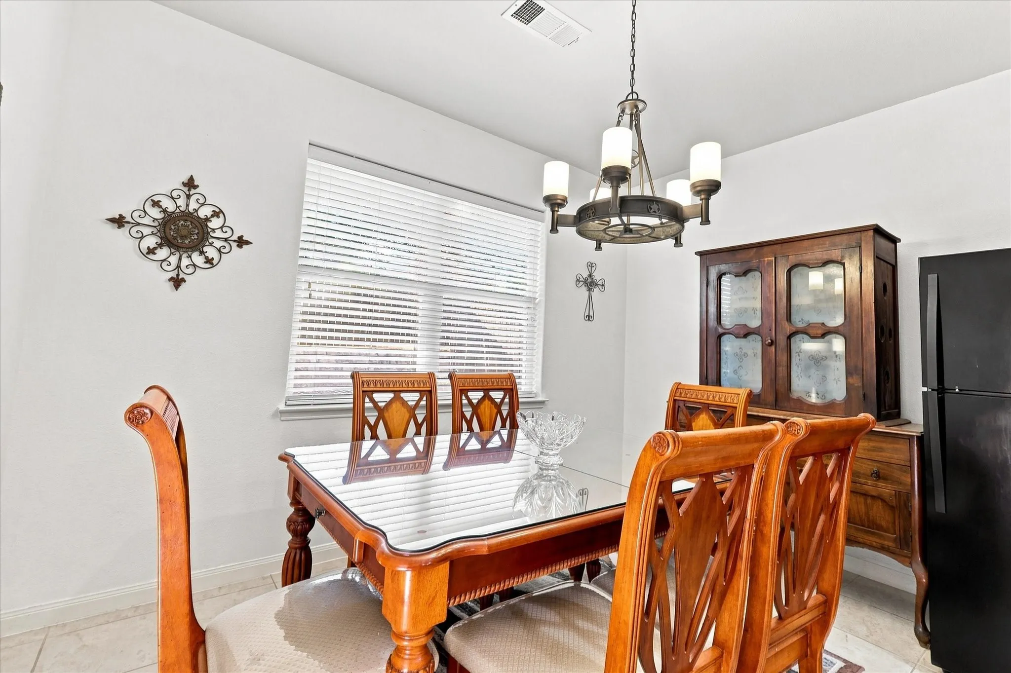 Window with horizontal blinds
