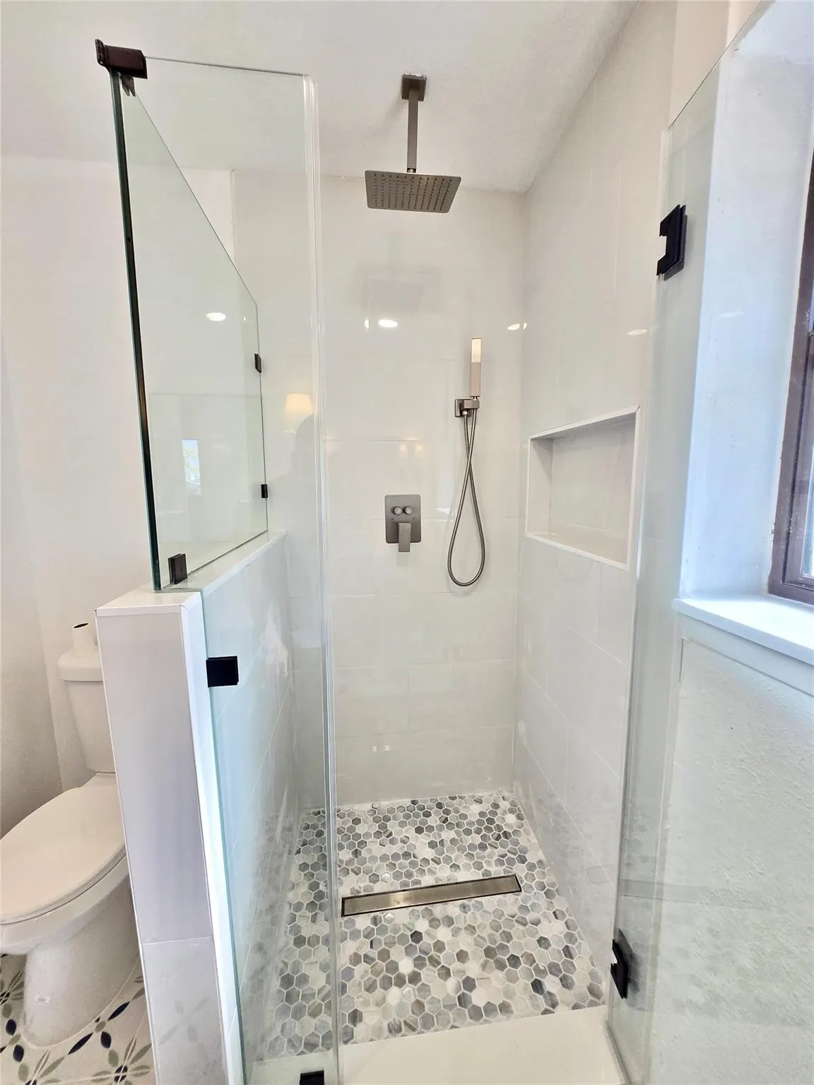 Single Family Residence For Rent in Dallas County , 2320 Fulton Drive, Mesquite, Texas 75150, 4 Bedroom, 2 Bathroom, 2 Garage spaces, 1,729 Sqft, built in 1971, mls#21381839, Real Estate Agent in Mesquite, Homes For Rent in Dallas county, Homes For Rent in Mesquite, Realtor in Mesquite Texas, Real Estate Brokerage Independent Realty Texas, Luminita Cordes Realtor