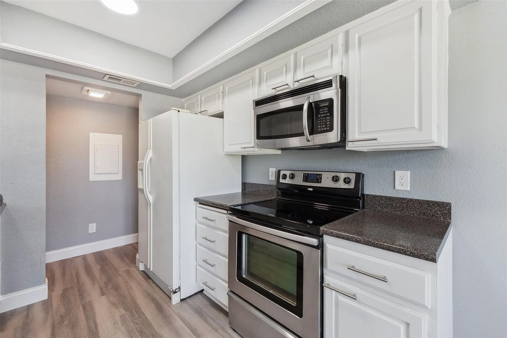 Condominium For Rent in Rockwall County , 1108 Signal Ridge Place, Rockwall, Texas 75032, 3 Bedroom, 3 Bathroom, Garage spaces, 1,825 Sqft, built in 1985, mls#21381365, Real Estate Agent in Rockwall, Homes For Rent in Rockwall county, Homes For Rent in Rockwall, Realtor in Rockwall Texas, Real Estate Brokerage Independent Realty Texas, Luminita Cordes Realtor