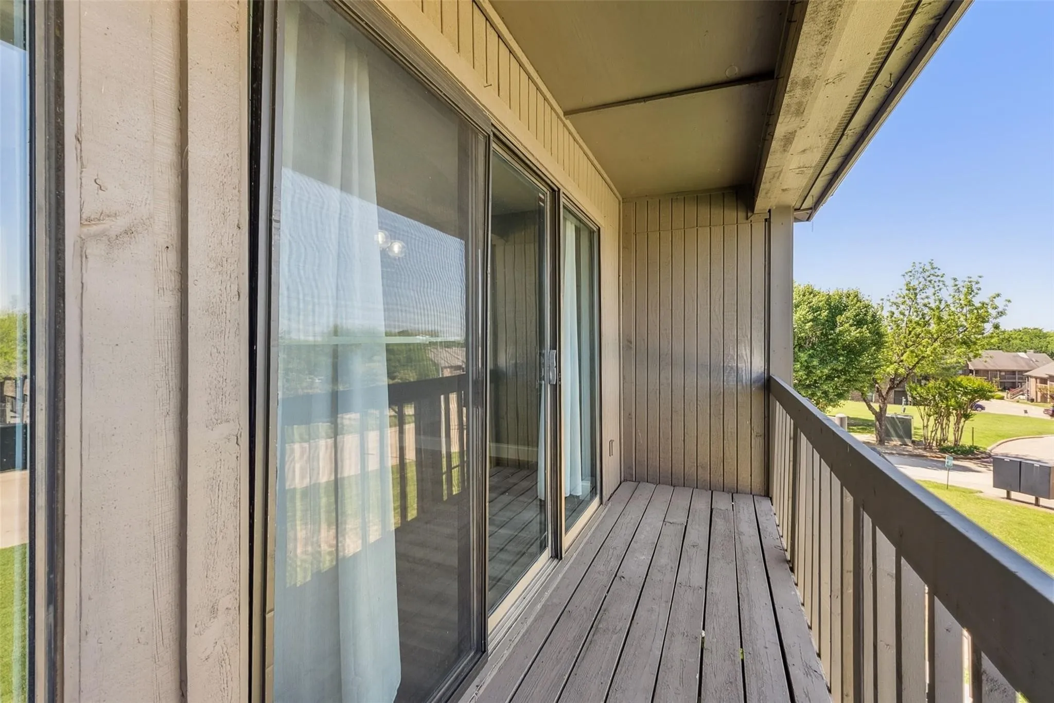 Condominium For Rent in Rockwall County , 1108 Signal Ridge Place, Rockwall, Texas 75032, 3 Bedroom, 3 Bathroom, Garage spaces, 1,825 Sqft, built in 1985, mls#21381365, Real Estate Agent in Rockwall, Homes For Rent in Rockwall county, Homes For Rent in Rockwall, Realtor in Rockwall Texas, Real Estate Brokerage Independent Realty Texas, Luminita Cordes Realtor
