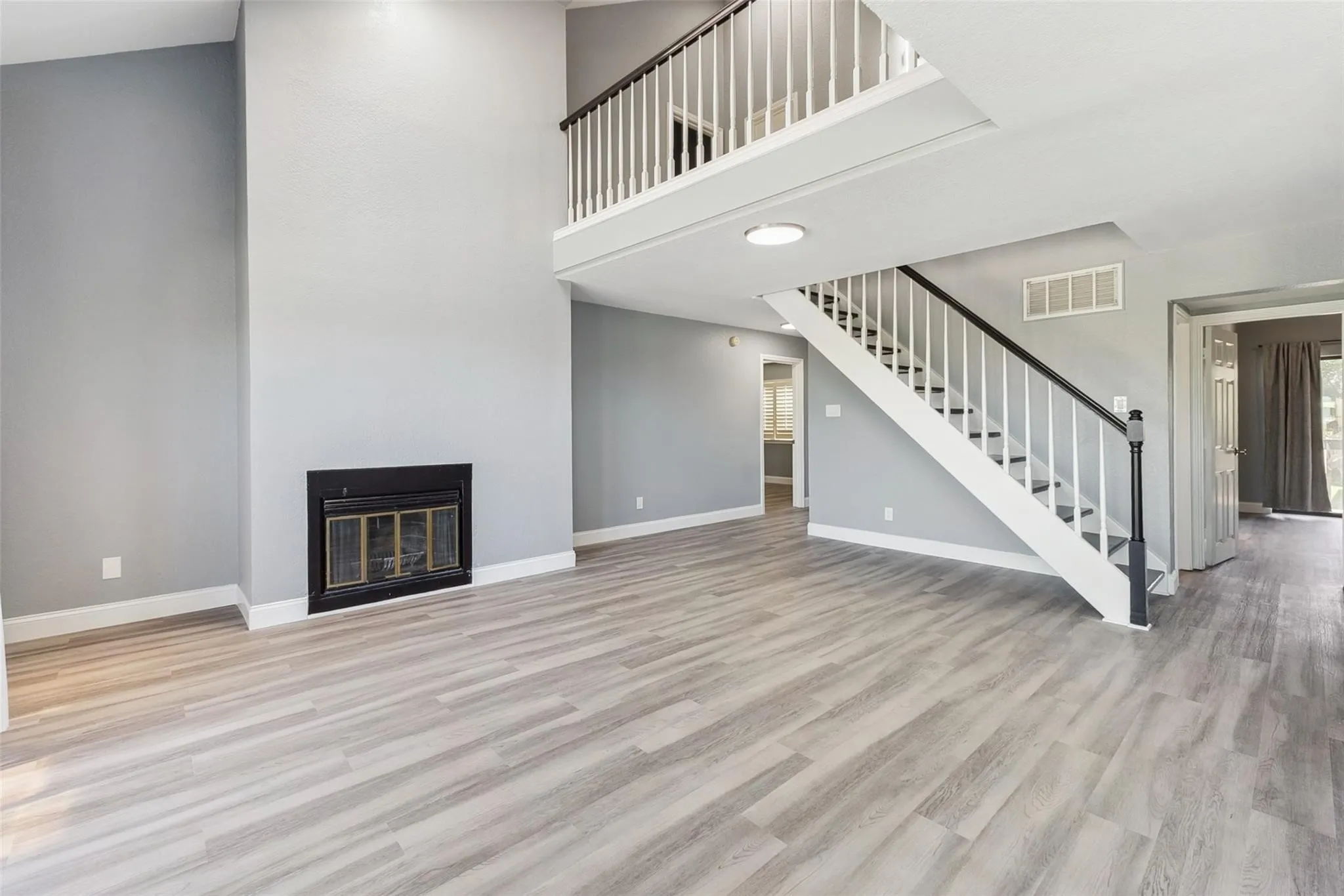 Condominium For Rent in Rockwall County , 1108 Signal Ridge Place, Rockwall, Texas 75032, 3 Bedroom, 3 Bathroom, Garage spaces, 1,825 Sqft, built in 1985, mls#21381365, Real Estate Agent in Rockwall, Homes For Rent in Rockwall county, Homes For Rent in Rockwall, Realtor in Rockwall Texas, Real Estate Brokerage Independent Realty Texas, Luminita Cordes Realtor