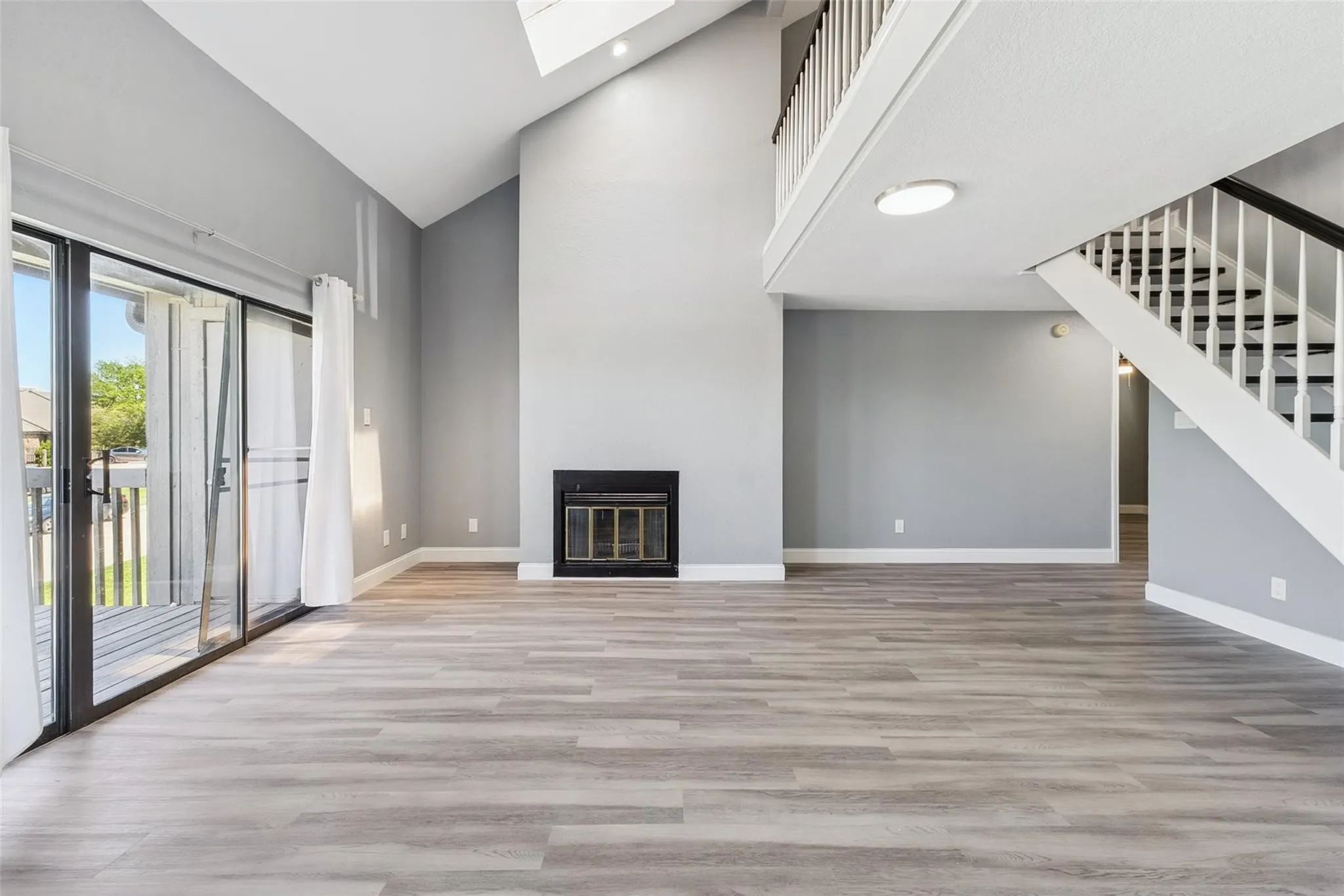 Condominium For Rent in Rockwall County , 1108 Signal Ridge Place, Rockwall, Texas 75032, 3 Bedroom, 3 Bathroom, Garage spaces, 1,825 Sqft, built in 1985, mls#21381365, Real Estate Agent in Rockwall, Homes For Rent in Rockwall county, Homes For Rent in Rockwall, Realtor in Rockwall Texas, Real Estate Brokerage Independent Realty Texas, Luminita Cordes Realtor