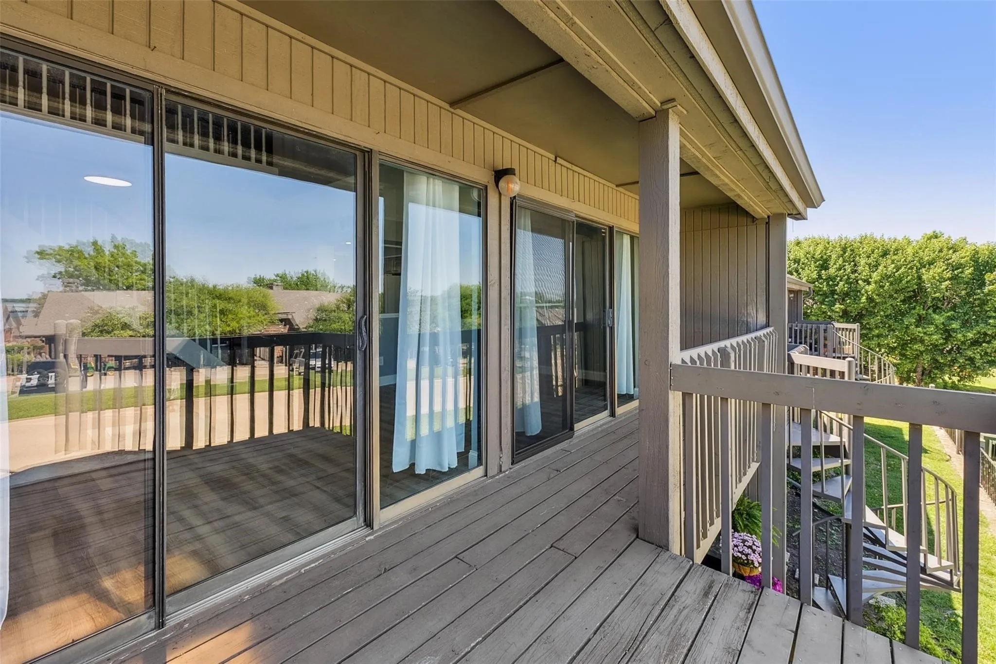 Condominium For Rent in Rockwall County , 1108 Signal Ridge Place, Rockwall, Texas 75032, 3 Bedroom, 3 Bathroom, Garage spaces, 1,825 Sqft, built in 1985, mls#21381365, Real Estate Agent in Rockwall, Homes For Rent in Rockwall county, Homes For Rent in Rockwall, Realtor in Rockwall Texas, Real Estate Brokerage Independent Realty Texas, Luminita Cordes Realtor