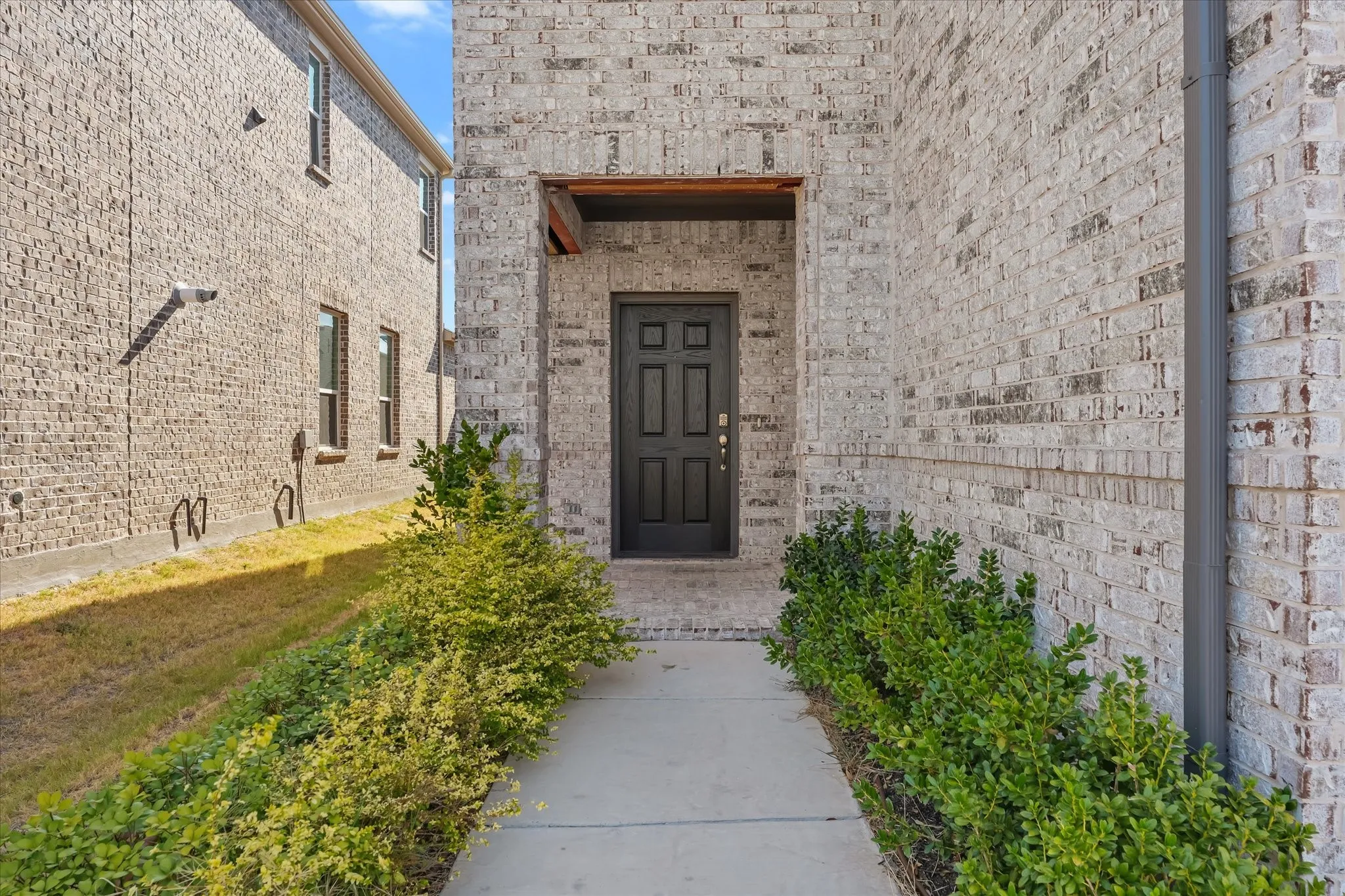 Single Family Residence For Rent in Collin County , 1012 Portina Drive, Anna, Texas 75409, 4 Bedroom, 3 Bathroom, 2 Garage spaces, 2,018 Sqft, built in 2024, mls#21383253, Real Estate Agent in Anna, Homes For Rent in Collin county, Homes For Rent in Anna, Realtor in Anna Texas, Real Estate Brokerage Independent Realty Texas, Luminita Cordes Realtor