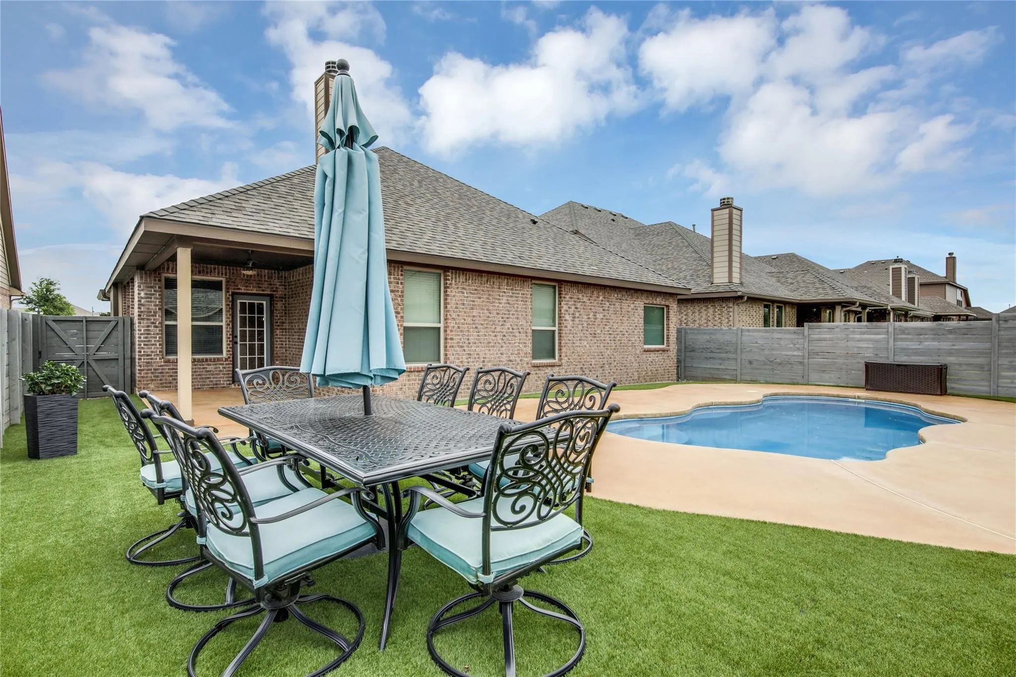 Single Family Residence For Rent in Denton County , 1708 Cole Lane, Argyle, Texas 76226, 3 Bedroom, 2 Bathroom, 2 Garage spaces, 1,840 Sqft, built in 2015, mls#21383381, Real Estate Agent in Argyle, Homes For Rent in Denton county, Homes For Rent in Argyle, Realtor in Argyle Texas, Real Estate Brokerage Independent Realty Texas, Luminita Cordes Realtor
