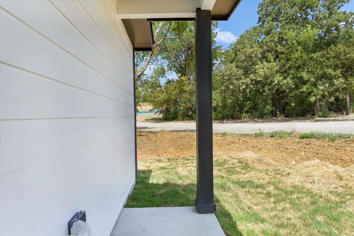 Single Family Residence For Sale in Grayson County , 415 E Monterey Street, Denison, Texas 75021, 3 Bedroom, 2 Bathroom, 2 Garage spaces, 1,340 Sqft, built in 2024, mls#21383384, Real Estate Agent in Denison, Homes For Sale in Grayson county, Homes For Sale in Denison, Realtor in Denison Texas, Real Estate Brokerage Independent Realty Texas, Luminita Cordes Realtor