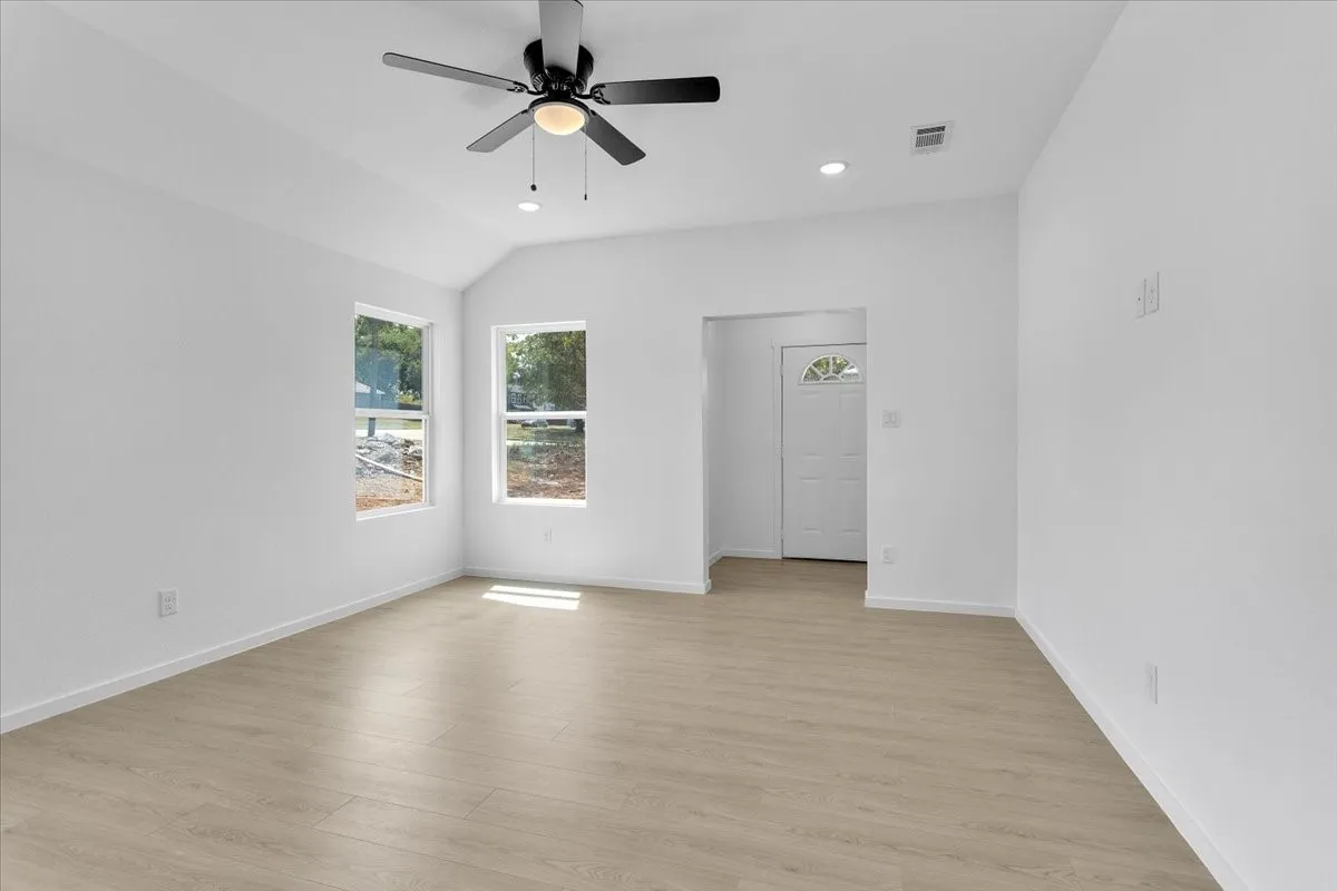Single Family Residence For Sale in Grayson County , 415 E Monterey Street, Denison, Texas 75021, 3 Bedroom, 2 Bathroom, 2 Garage spaces, 1,340 Sqft, built in 2024, mls#21383384, Real Estate Agent in Denison, Homes For Sale in Grayson county, Homes For Sale in Denison, Realtor in Denison Texas, Real Estate Brokerage Independent Realty Texas, Luminita Cordes Realtor