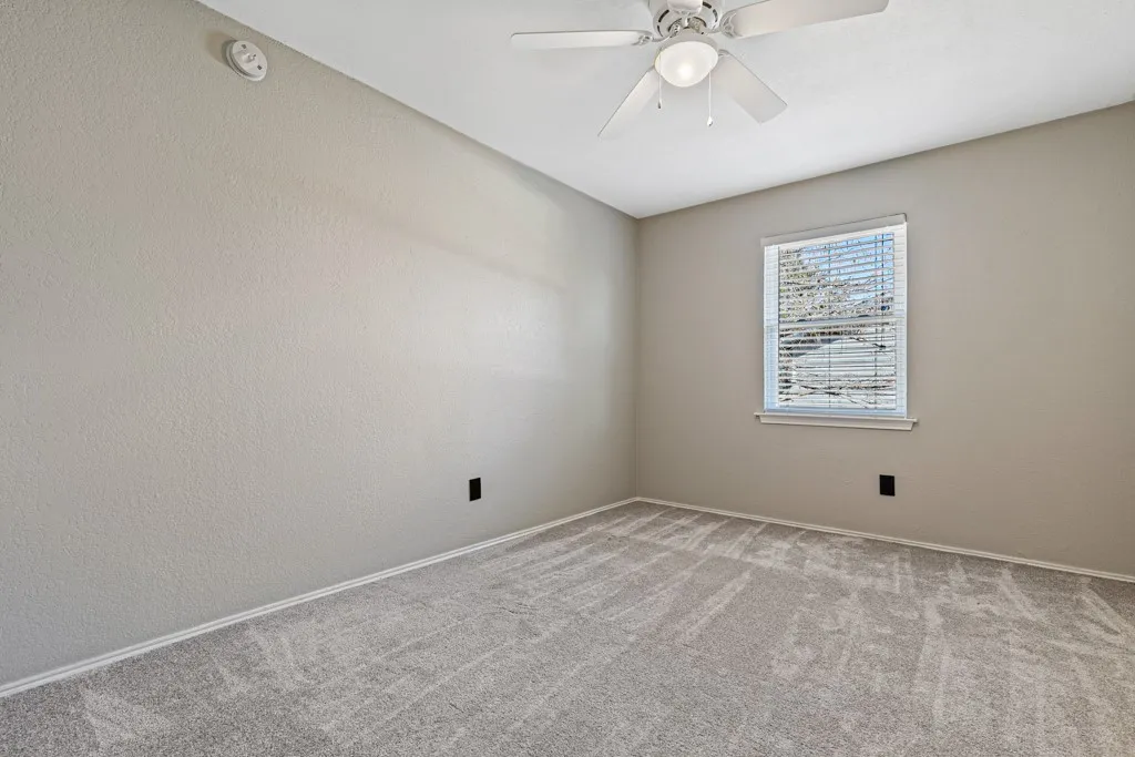 Single Family Residence For Sale in Tarrant County , 2010 Heatherbrook Drive, Grapevine, Texas 76051, 4 Bedroom, 2 Bathroom, 2 Garage spaces, 2,484 Sqft, built in 1979, mls#21383079, Real Estate Agent in Grapevine, Homes For Sale in Tarrant county, Homes For Sale in Grapevine, Realtor in Grapevine Texas, Real Estate Brokerage Independent Realty Texas, Luminita Cordes Realtor