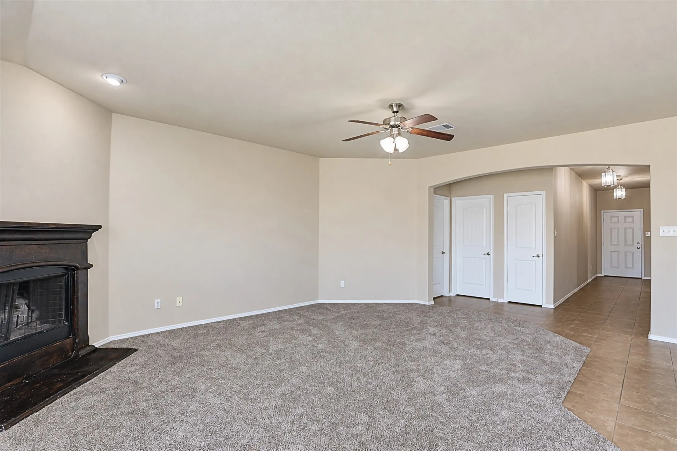 Single Family Residence For Rent in Collin County , 1213 Lambert Drive, Princeton, Texas 75407, 3 Bedroom, 2 Bathroom, 2 Garage spaces, 1,691 Sqft, built in 2014, mls#21383283, Real Estate Agent in Princeton, Homes For Rent in Collin county, Homes For Rent in Princeton, Realtor in Princeton Texas, Real Estate Brokerage Independent Realty Texas, Luminita Cordes Realtor
