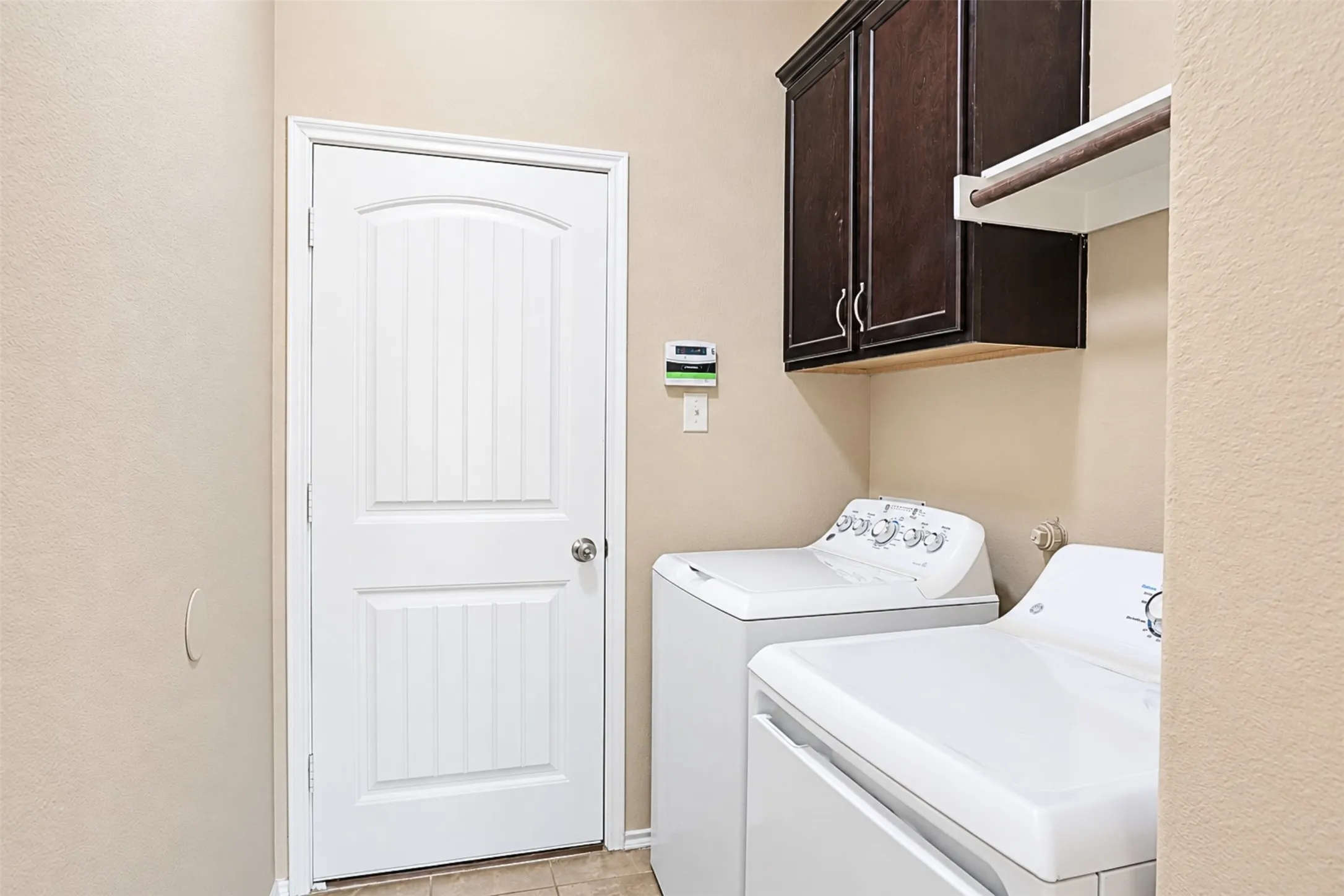 Single Family Residence For Rent in Collin County , 1213 Lambert Drive, Princeton, Texas 75407, 3 Bedroom, 2 Bathroom, 2 Garage spaces, 1,691 Sqft, built in 2014, mls#21383283, Real Estate Agent in Princeton, Homes For Rent in Collin county, Homes For Rent in Princeton, Realtor in Princeton Texas, Real Estate Brokerage Independent Realty Texas, Luminita Cordes Realtor