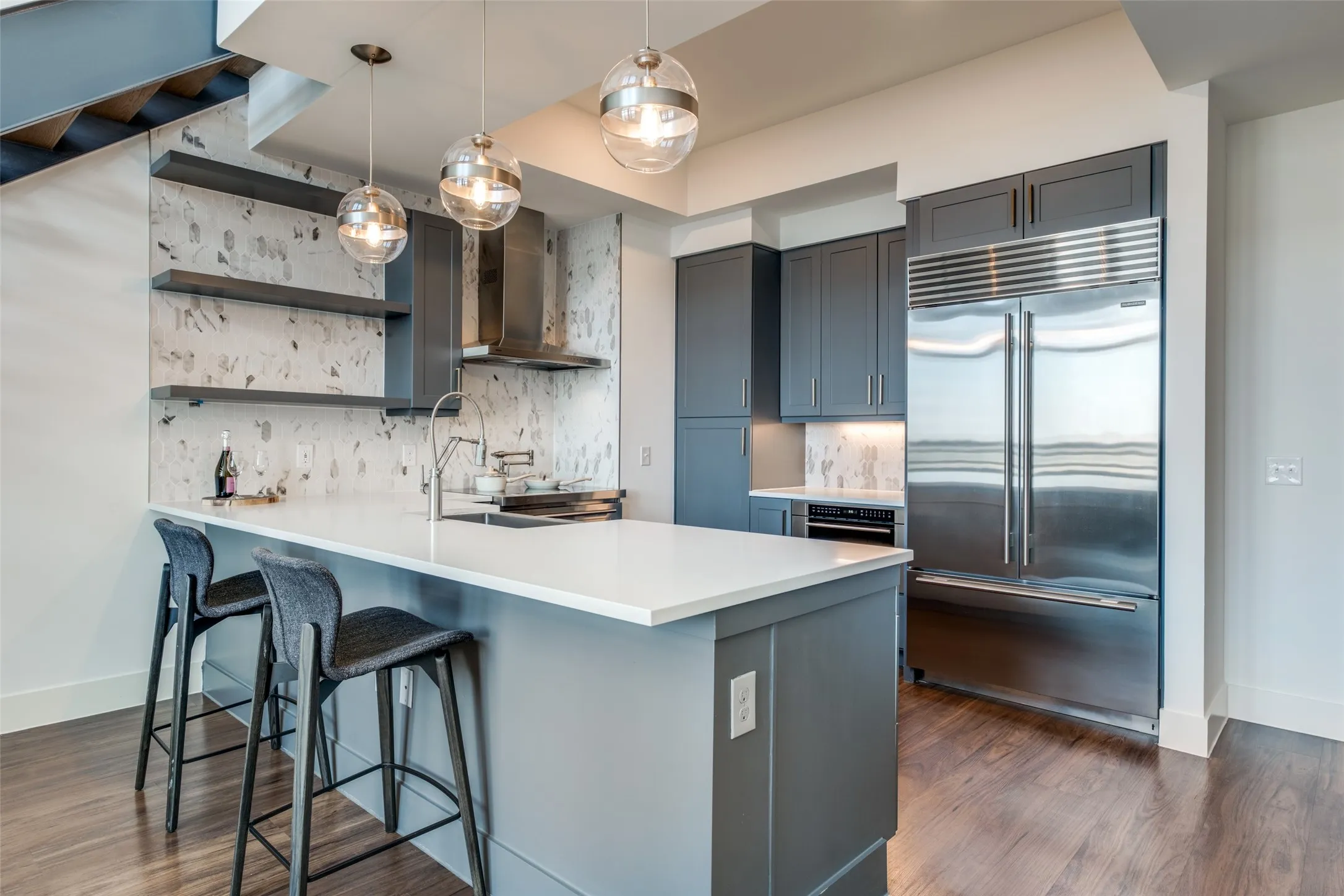 Apartment For Rent in Dallas County , 3611 Congress Avenue 2102, Dallas, Texas 75219, 2 Bedroom, 2 Bathroom, 2 Garage spaces, 1,402 Sqft, built in 2021, mls#21383395, Real Estate Agent in Dallas, Homes For Rent in Dallas county, Homes For Rent in Dallas, Realtor in Dallas Texas, Real Estate Brokerage Independent Realty Texas, Luminita Cordes Realtor