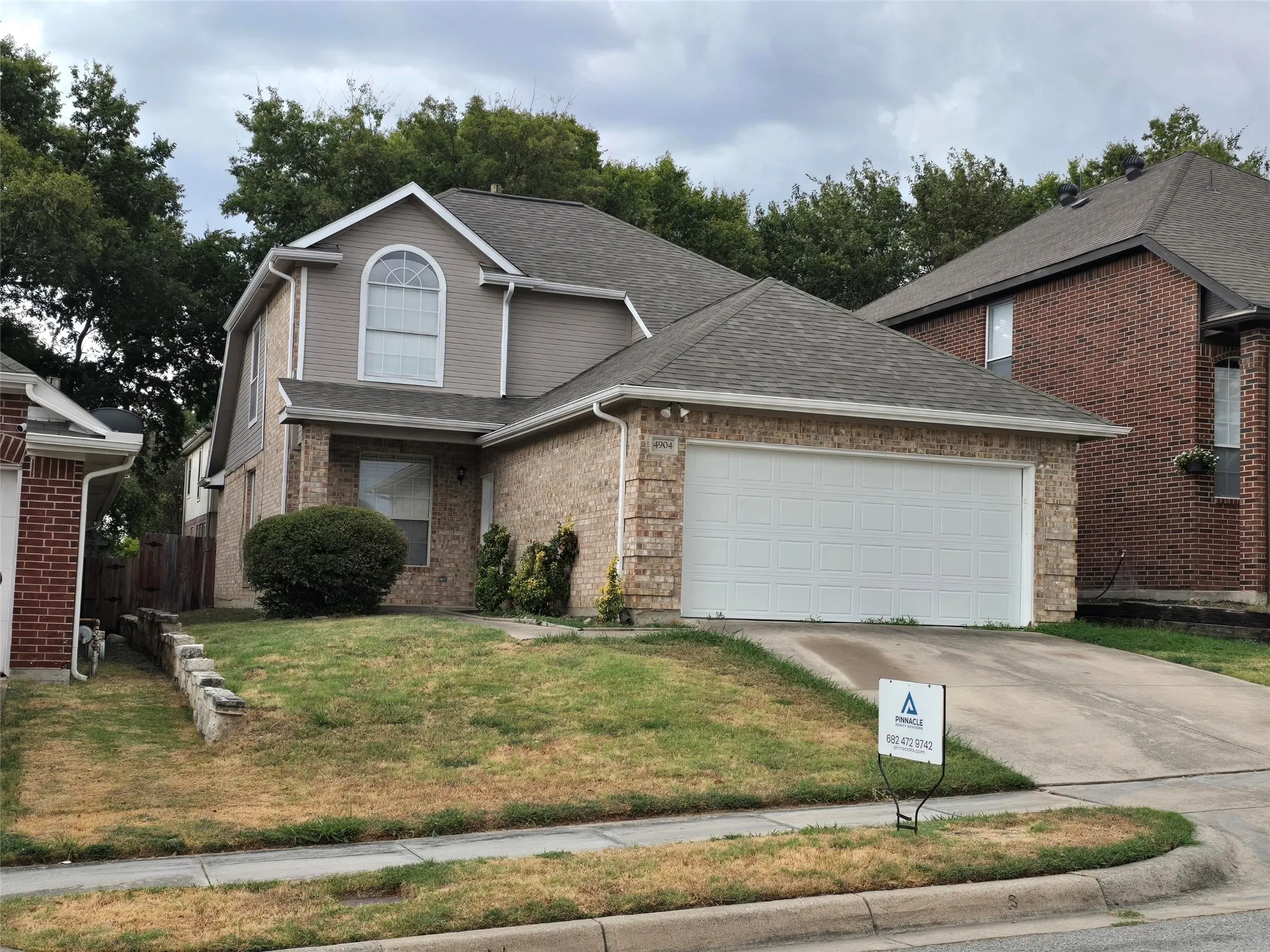 Single Family Residence For Sale in Tarrant County , 4904 Lodgepole Lane, Fort Worth, Texas 76137, 4 Bedroom, 3 Bathroom, 2 Garage spaces, 1,745 Sqft, built in 1997, mls#21383401, Real Estate Agent in Fort Worth, Homes For Sale in Tarrant county, Homes For Sale in Fort Worth, Realtor in Fort Worth Texas, Real Estate Brokerage Independent Realty Texas, Luminita Cordes Realtor