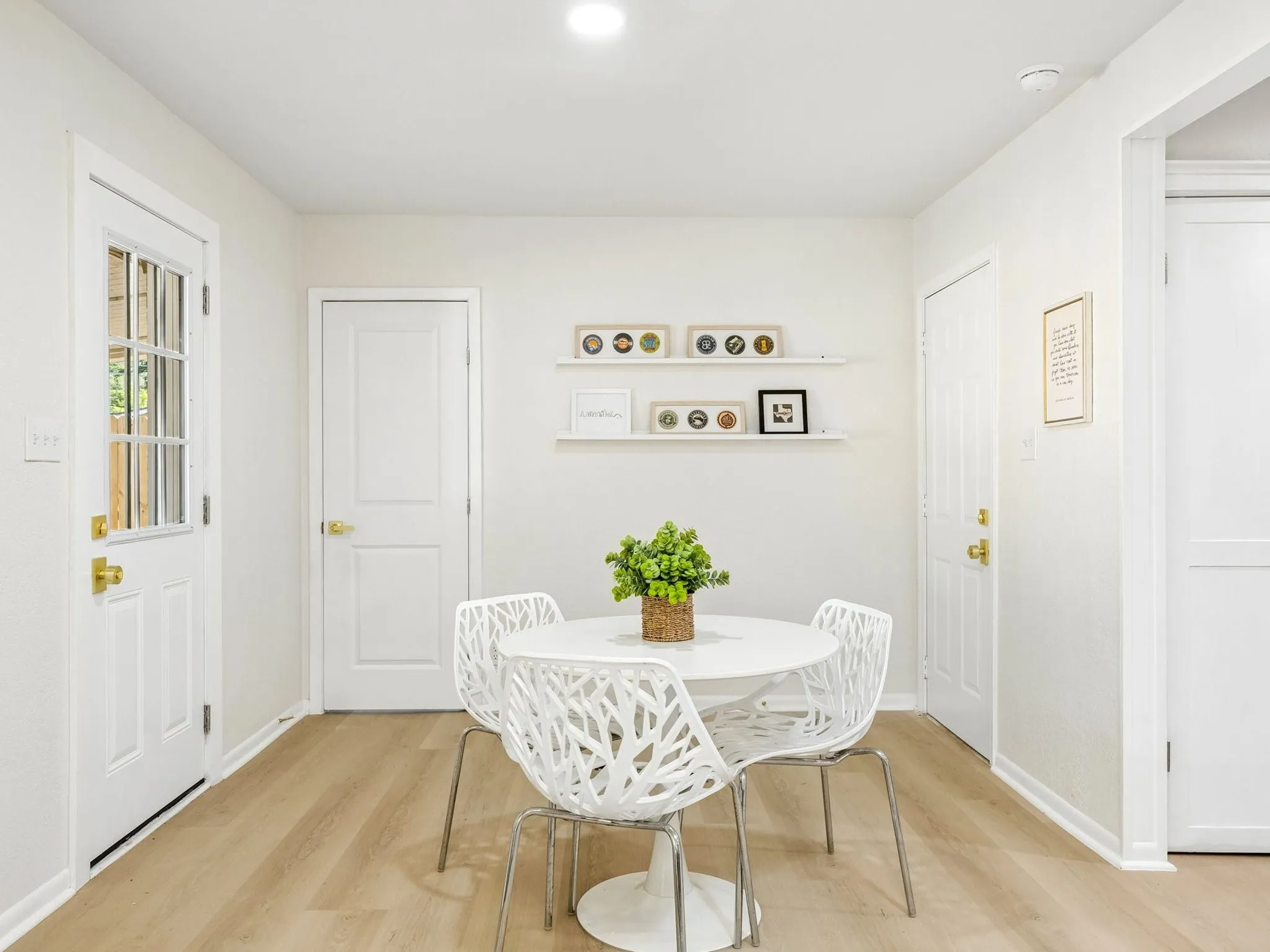 Breakfast room