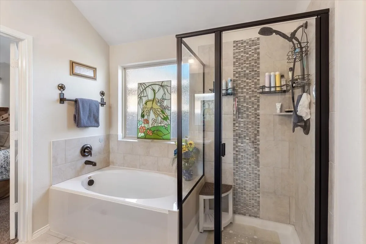 Single Family Residence For Sale in Denton County , 14632 Sundog Way, Fort Worth, Texas 76052, 4 Bedroom, 2 Bathroom, 2 Garage spaces, 2,001 Sqft, built in 2017, mls#21382521, Real Estate Agent in Fort Worth, Homes For Sale in Denton county, Homes For Sale in Fort Worth, Realtor in Fort Worth Texas, Real Estate Brokerage Independent Realty Texas, Luminita Cordes Realtor