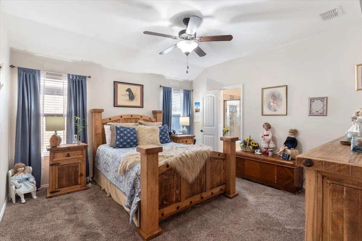 Single Family Residence For Sale in Denton County , 14632 Sundog Way, Fort Worth, Texas 76052, 4 Bedroom, 2 Bathroom, 2 Garage spaces, 2,001 Sqft, built in 2017, mls#21382521, Real Estate Agent in Fort Worth, Homes For Sale in Denton county, Homes For Sale in Fort Worth, Realtor in Fort Worth Texas, Real Estate Brokerage Independent Realty Texas, Luminita Cordes Realtor