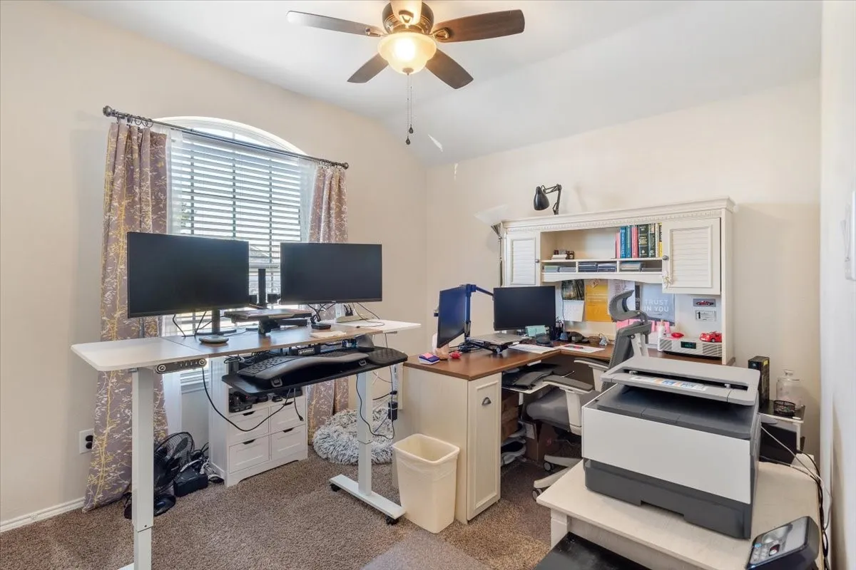 Single Family Residence For Sale in Denton County , 14632 Sundog Way, Fort Worth, Texas 76052, 4 Bedroom, 2 Bathroom, 2 Garage spaces, 2,001 Sqft, built in 2017, mls#21382521, Real Estate Agent in Fort Worth, Homes For Sale in Denton county, Homes For Sale in Fort Worth, Realtor in Fort Worth Texas, Real Estate Brokerage Independent Realty Texas, Luminita Cordes Realtor