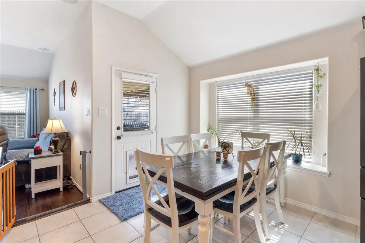 Single Family Residence For Sale in Denton County , 14632 Sundog Way, Fort Worth, Texas 76052, 4 Bedroom, 2 Bathroom, 2 Garage spaces, 2,001 Sqft, built in 2017, mls#21382521, Real Estate Agent in Fort Worth, Homes For Sale in Denton county, Homes For Sale in Fort Worth, Realtor in Fort Worth Texas, Real Estate Brokerage Independent Realty Texas, Luminita Cordes Realtor