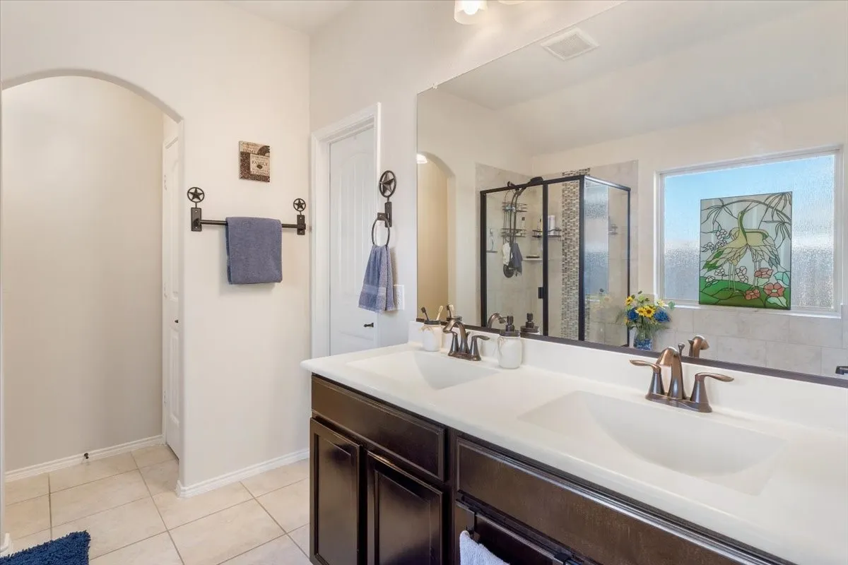 Single Family Residence For Sale in Denton County , 14632 Sundog Way, Fort Worth, Texas 76052, 4 Bedroom, 2 Bathroom, 2 Garage spaces, 2,001 Sqft, built in 2017, mls#21382521, Real Estate Agent in Fort Worth, Homes For Sale in Denton county, Homes For Sale in Fort Worth, Realtor in Fort Worth Texas, Real Estate Brokerage Independent Realty Texas, Luminita Cordes Realtor