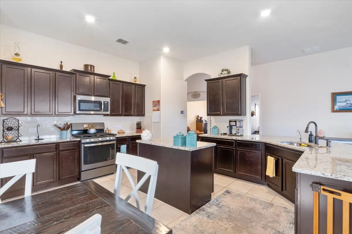 Single Family Residence For Sale in Denton County , 14632 Sundog Way, Fort Worth, Texas 76052, 4 Bedroom, 2 Bathroom, 2 Garage spaces, 2,001 Sqft, built in 2017, mls#21382521, Real Estate Agent in Fort Worth, Homes For Sale in Denton county, Homes For Sale in Fort Worth, Realtor in Fort Worth Texas, Real Estate Brokerage Independent Realty Texas, Luminita Cordes Realtor