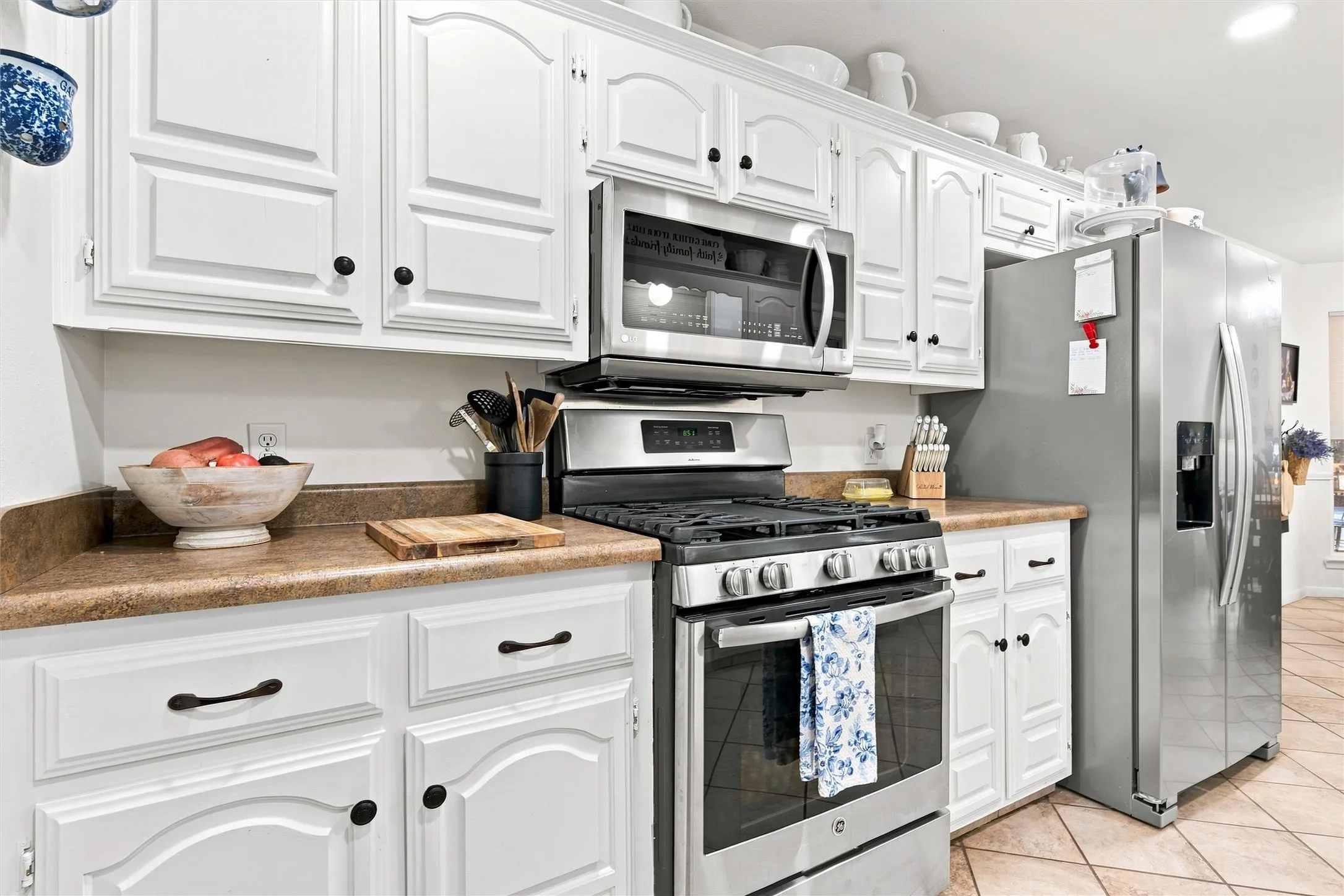 Single Family Residence For Sale in Mc Lennan County , 14212 Wagner Drive, Woodway, Texas 76712, 3 Bedroom, 2 Bathroom, 2 Garage spaces, 1,590 Sqft, built in 1988, mls#21383360, Real Estate Agent in Woodway, Homes For Sale in Mc Lennan county, Homes For Sale in Woodway, Realtor in Woodway Texas, Real Estate Brokerage Independent Realty Texas, Luminita Cordes Realtor